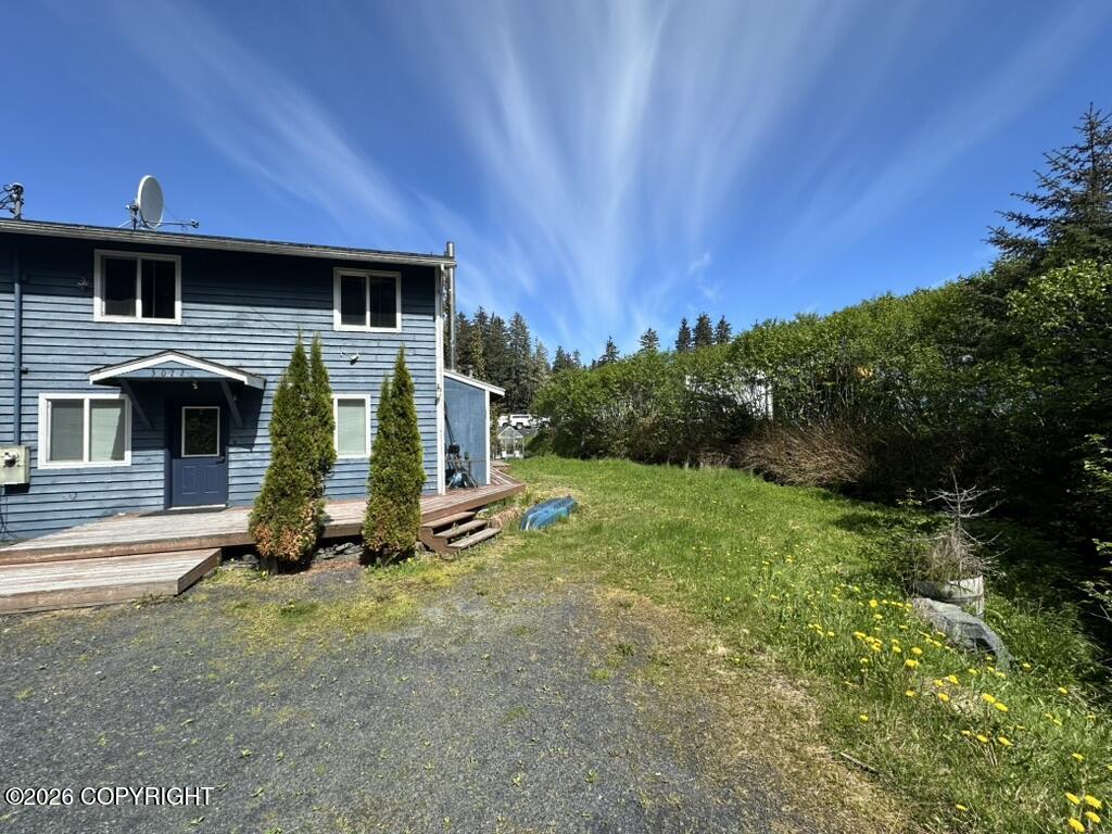 3072 Woody Way Loop Property Photo 2