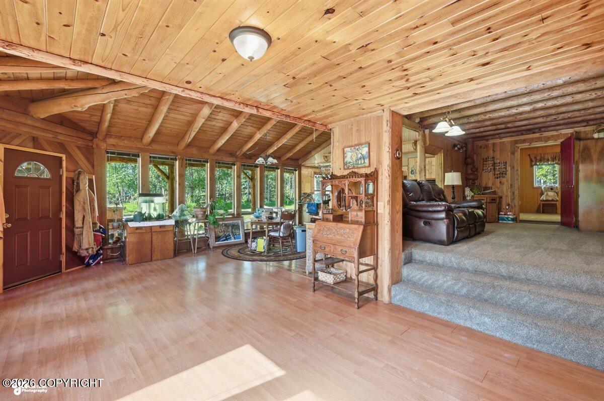 2644 S Beechwood Circle Property Photo 8
