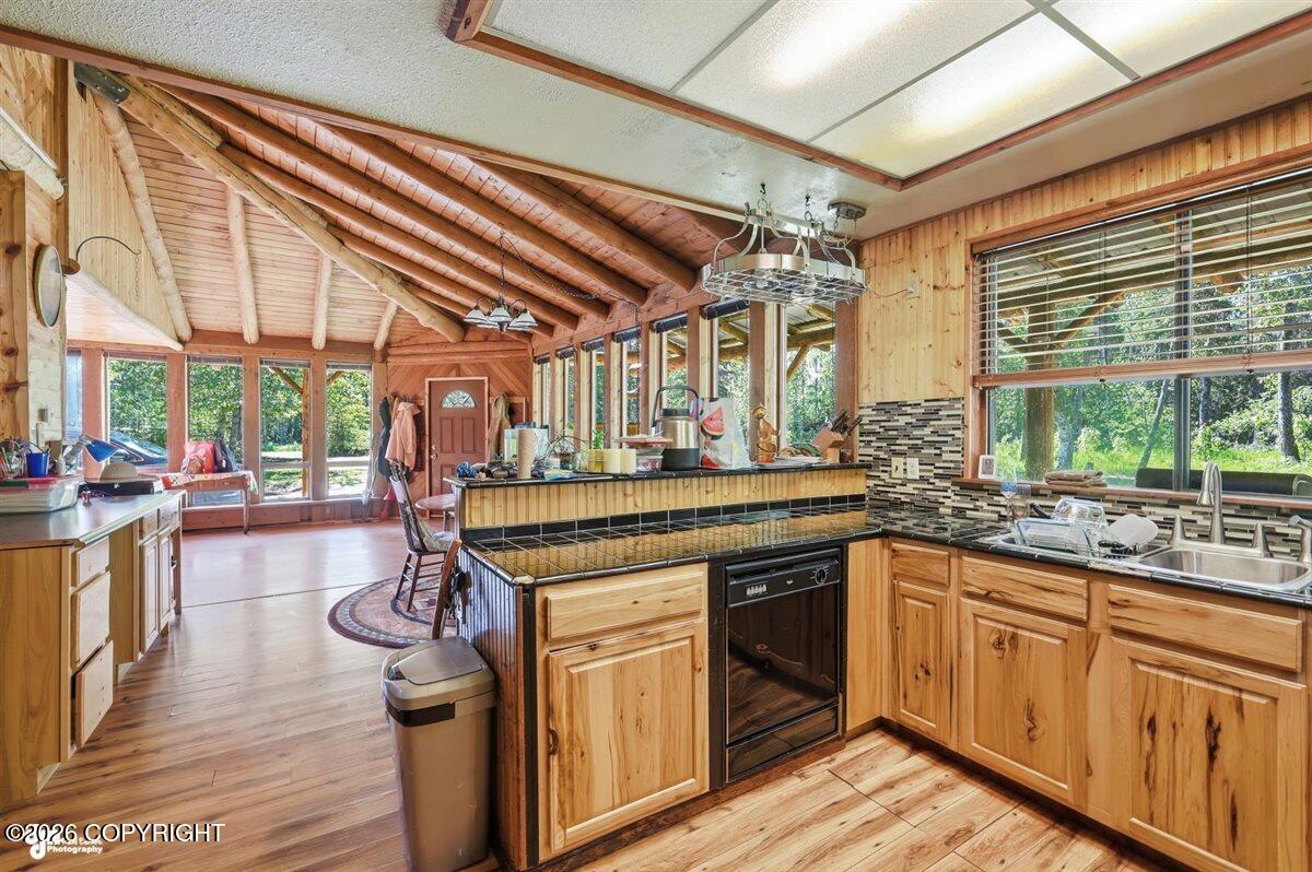 2644 S Beechwood Circle Property Photo 12