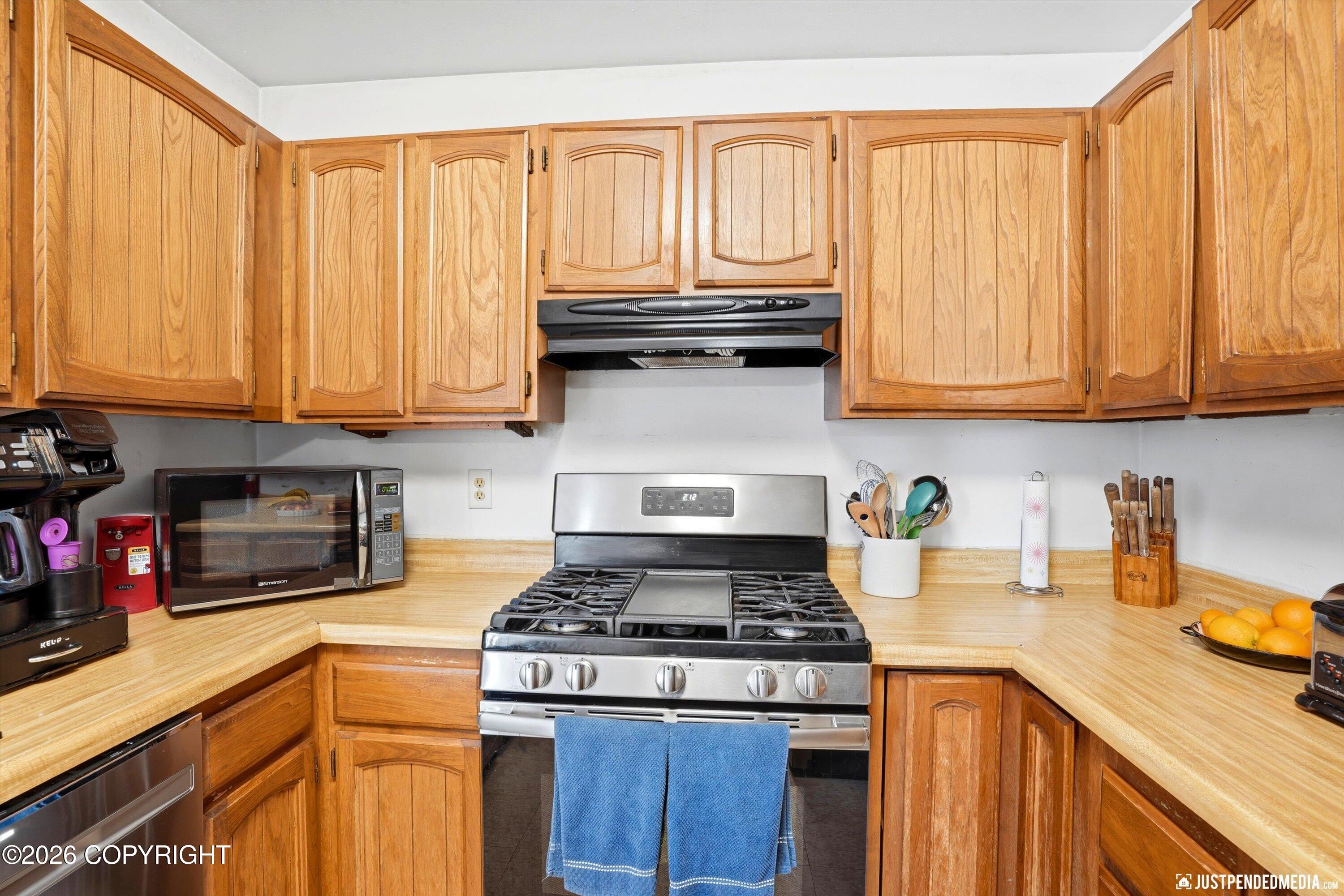 2425 W 67th Avenue Property Photo 10