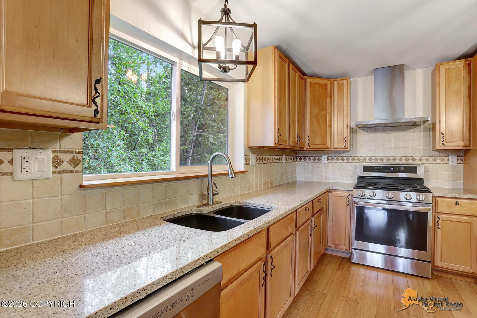 2000 S Togiak Avenue Property Photo 13