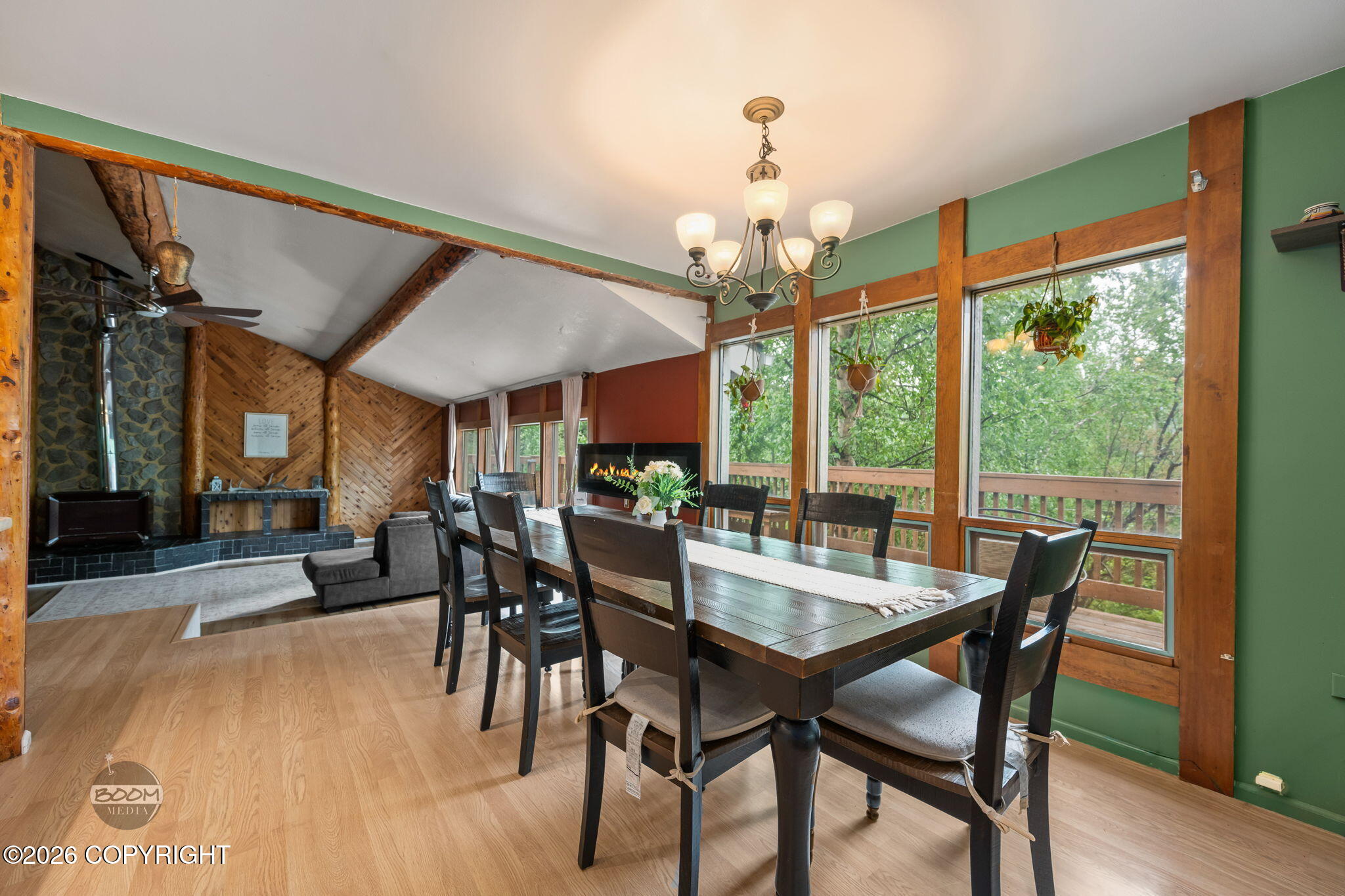 22432 Glacier View Drive Property Photo 12