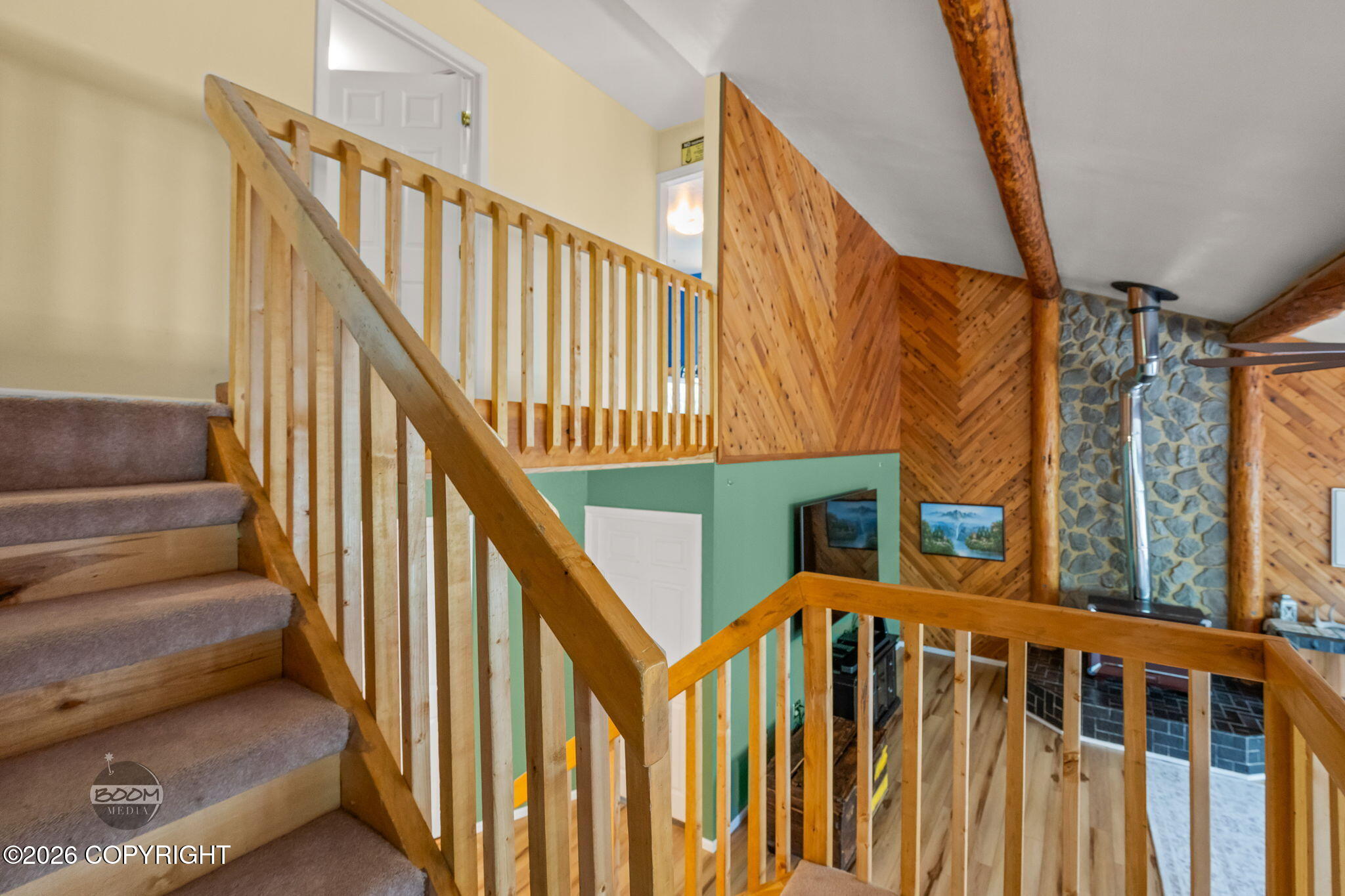 22432 Glacier View Drive Property Photo 35