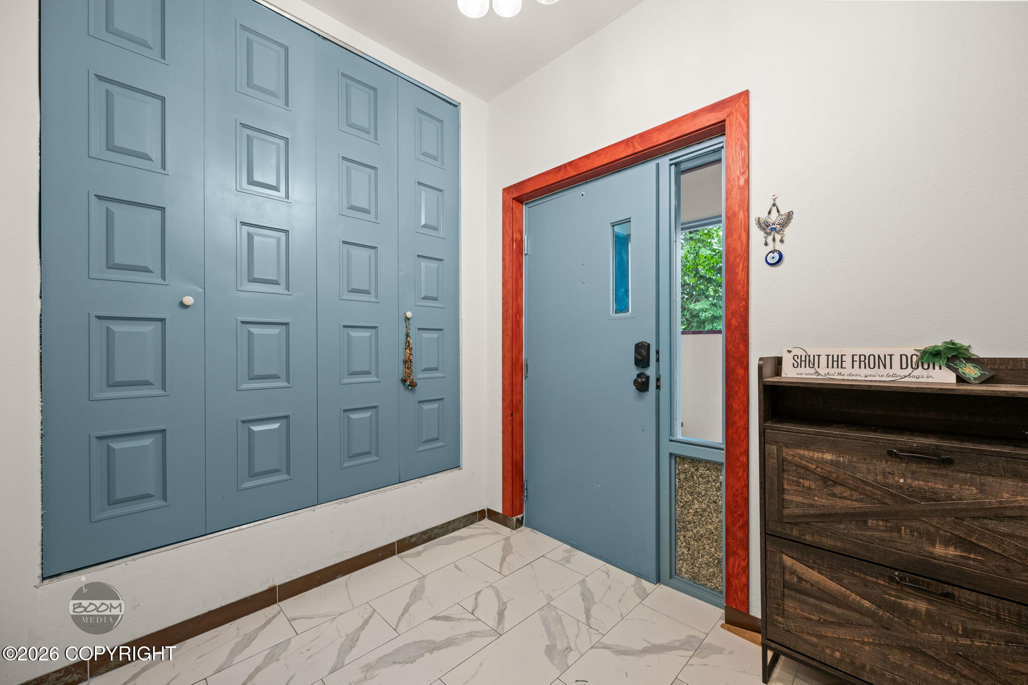 22432 Glacier View Drive Property Photo 56