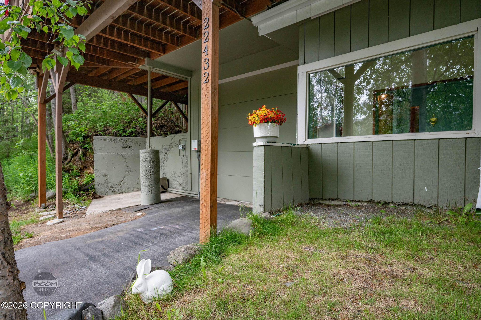 22432 Glacier View Drive Property Photo 73