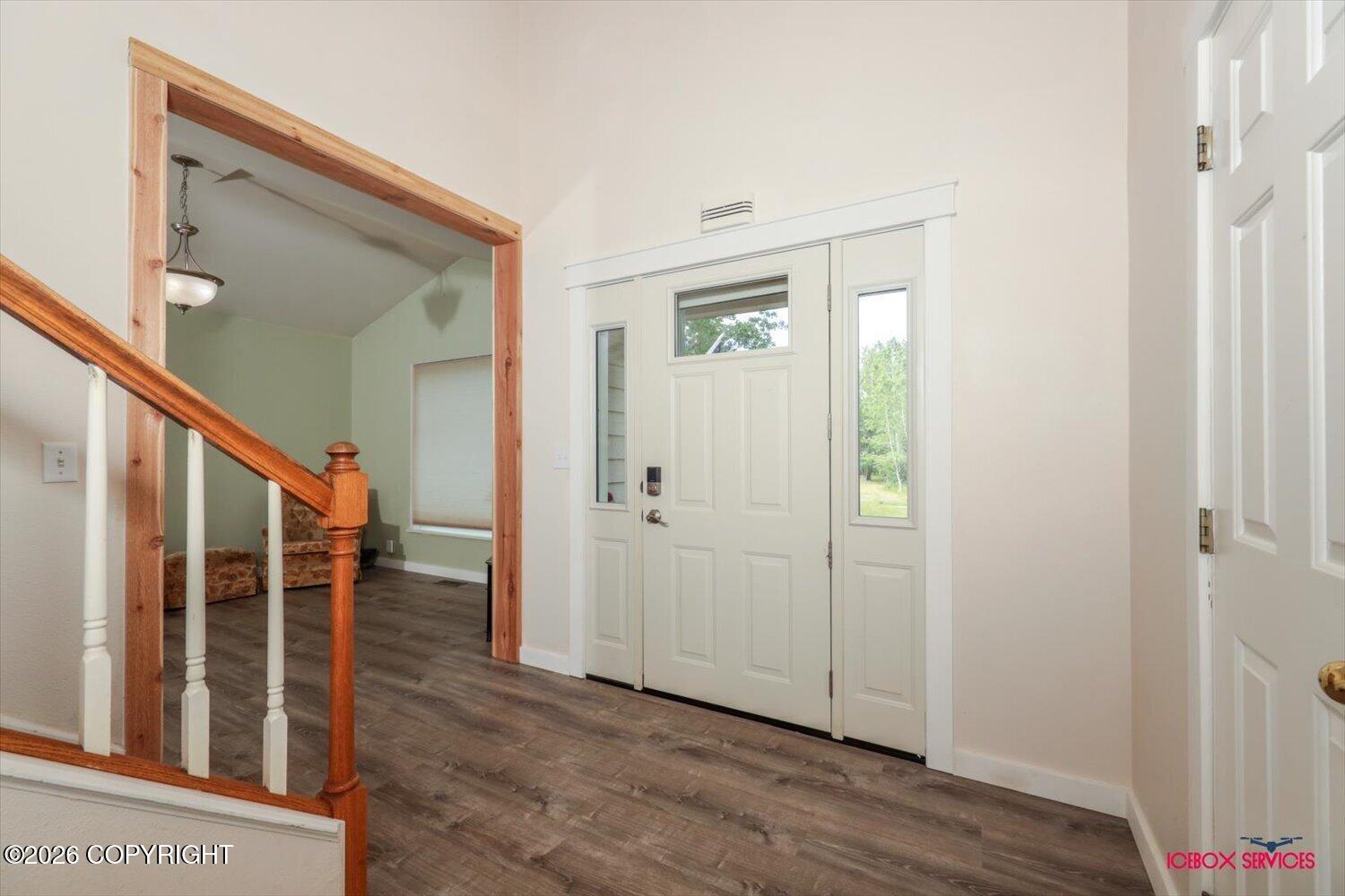 1491 N Aspen Place Property Photo 4