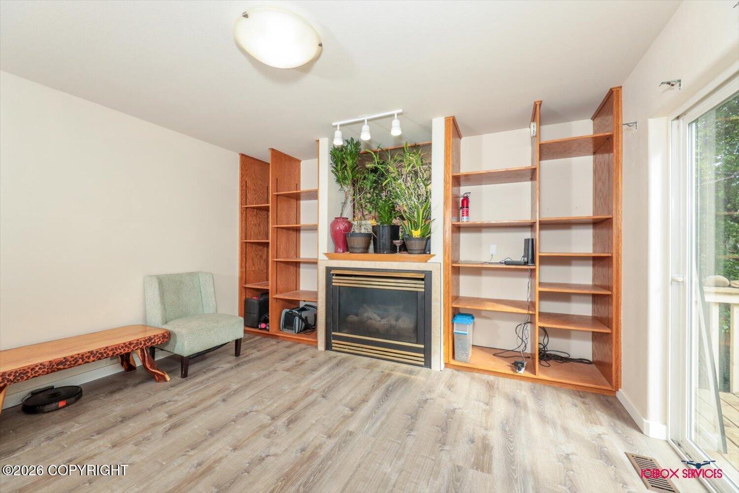 1491 N Aspen Place Property Photo 13