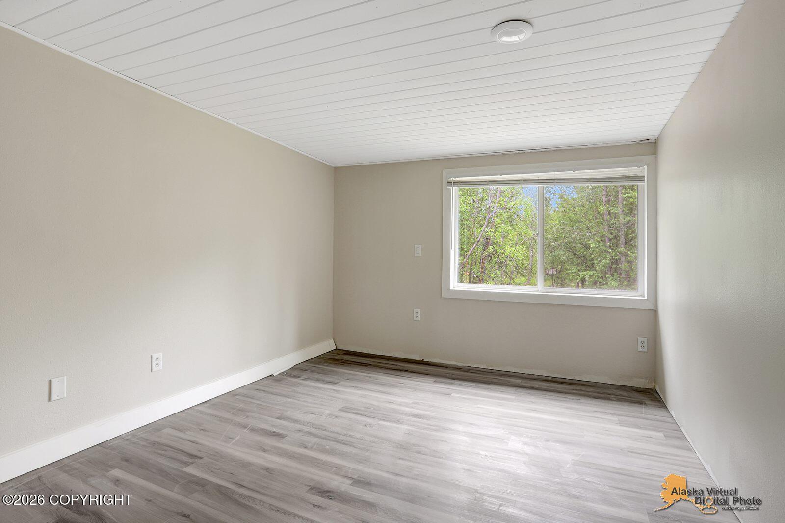 6061 E Pike Avenue Property Photo 10