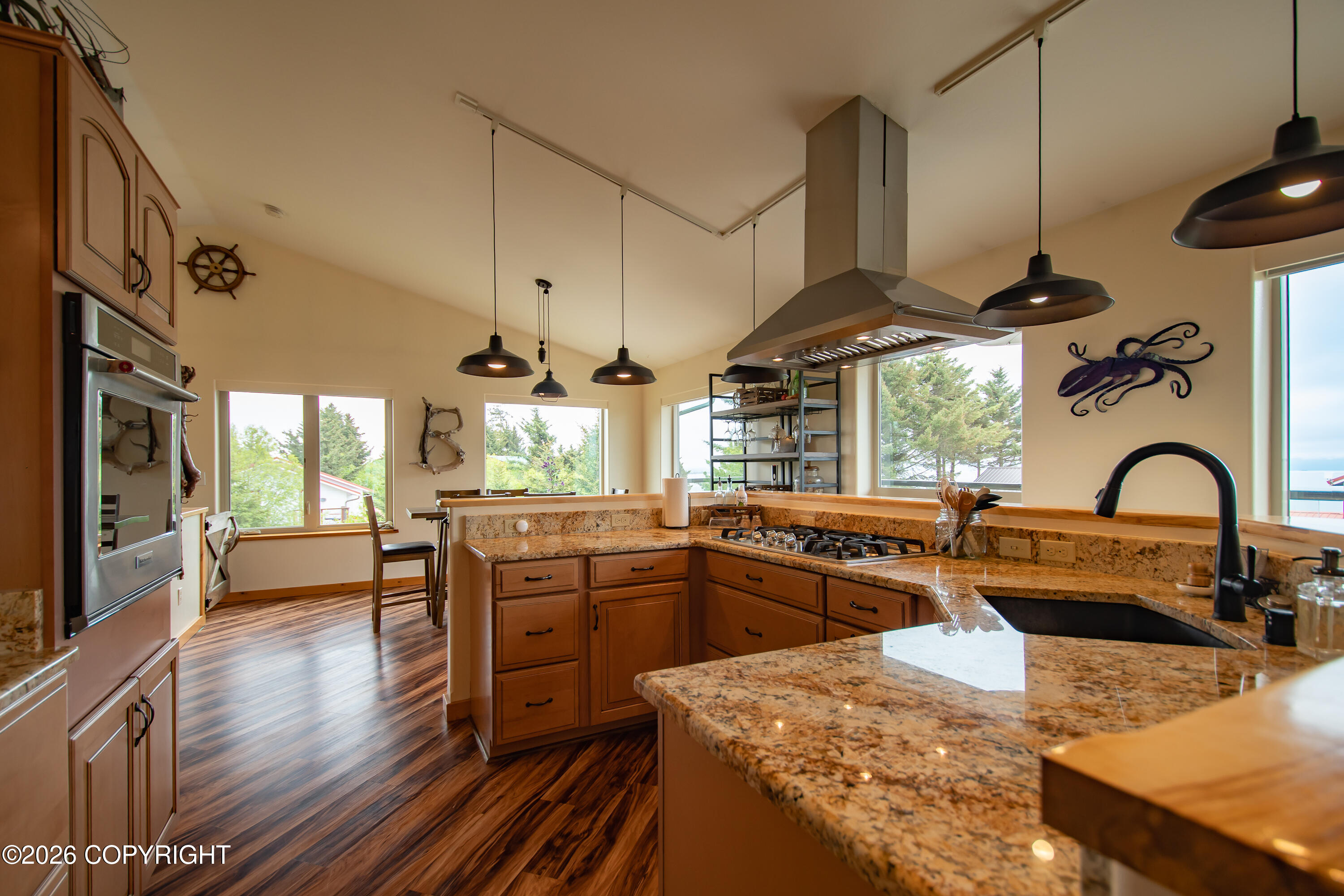 1054 Krueth Way Property Photo 11