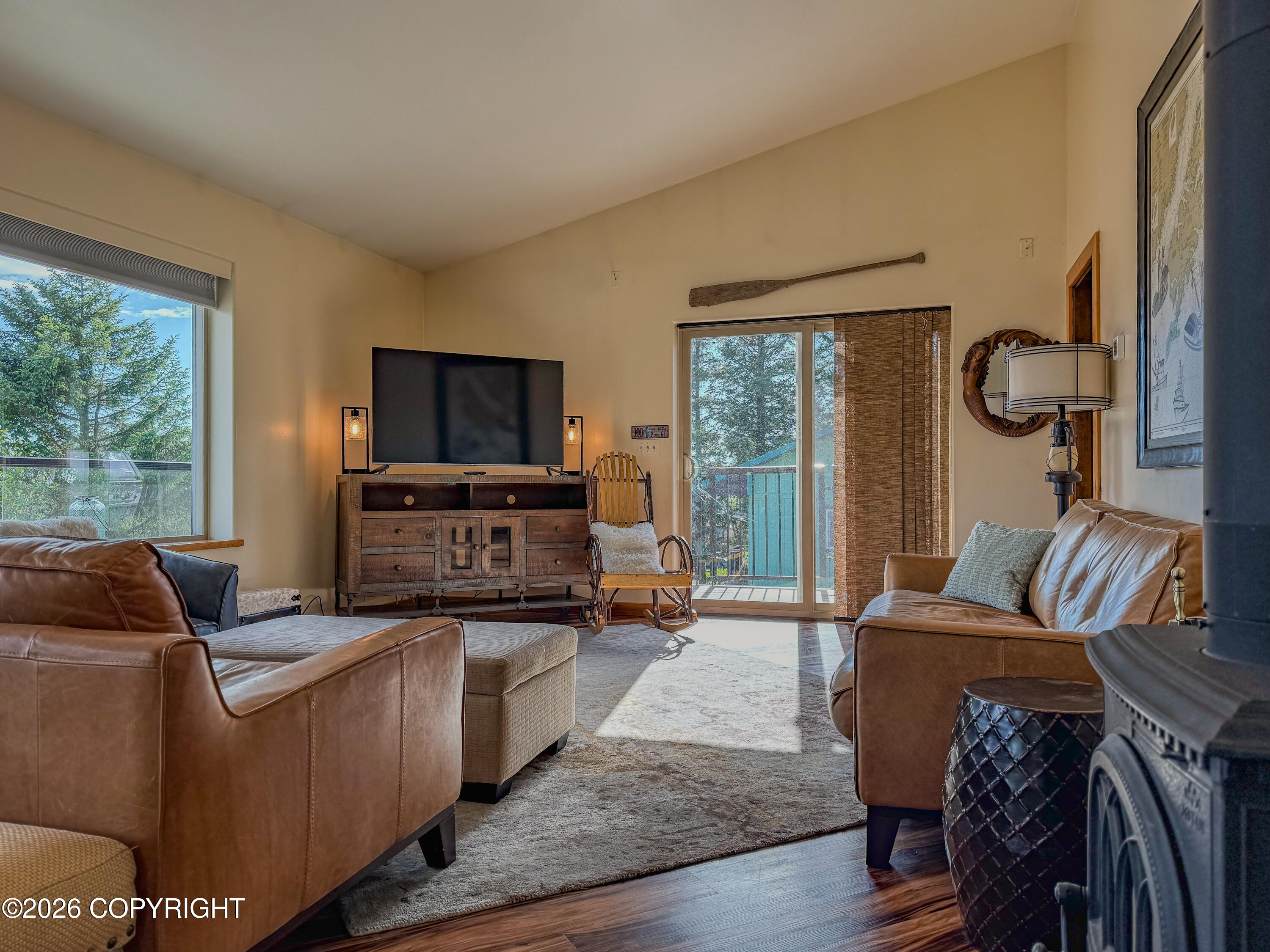 1054 Krueth Way Property Photo 14