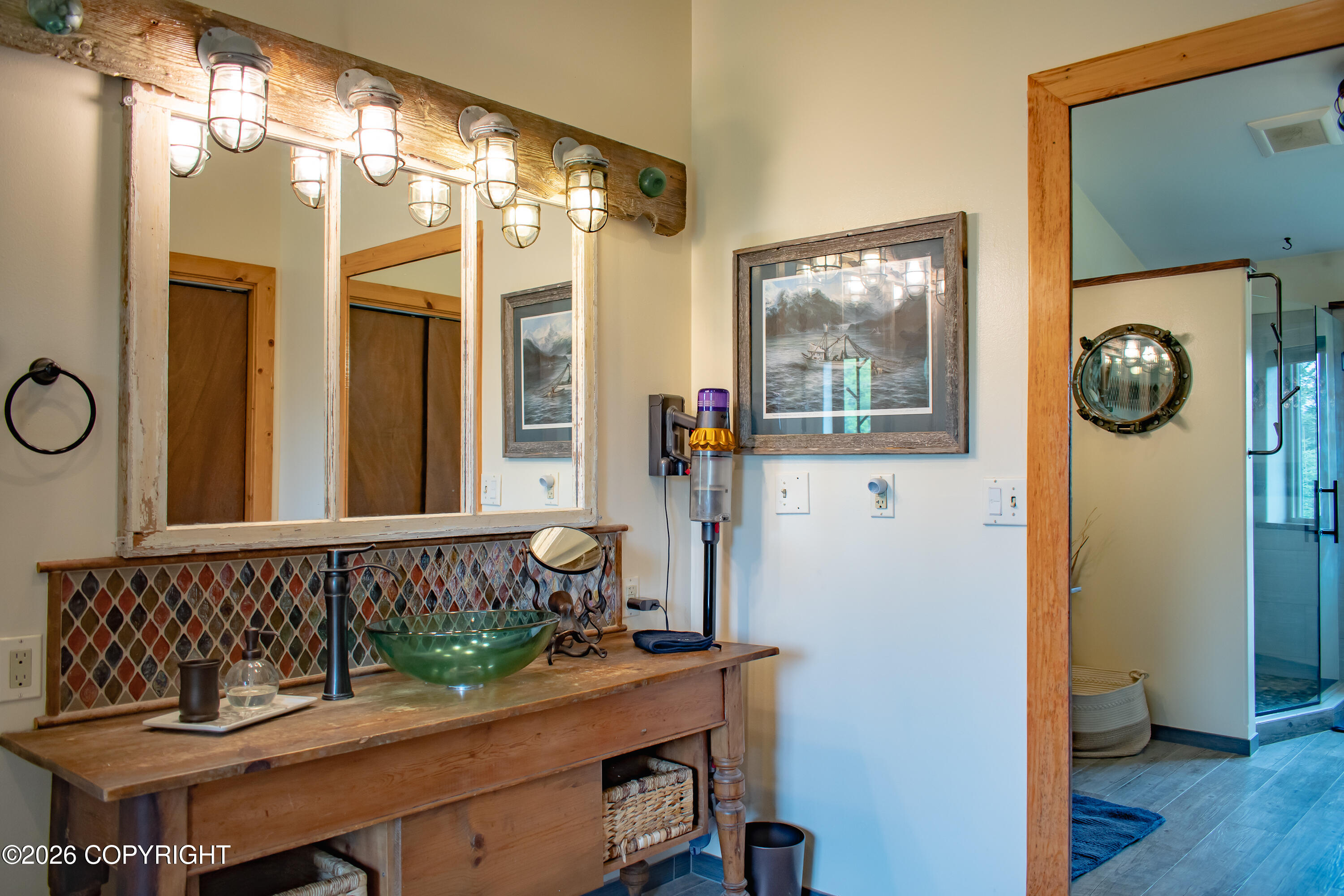 1054 Krueth Way Property Photo 26