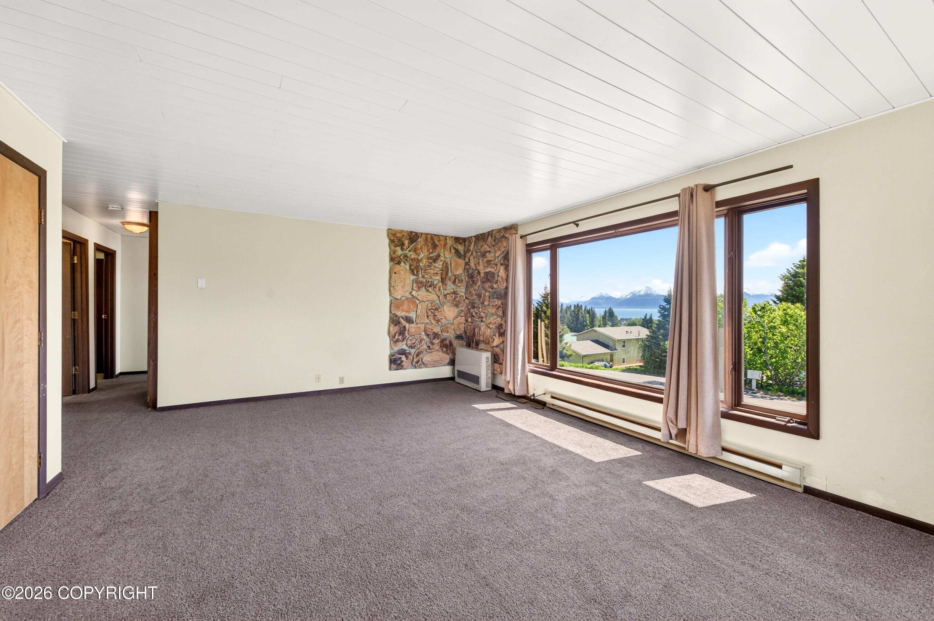 398 Mountain View Drive Property Photo 6