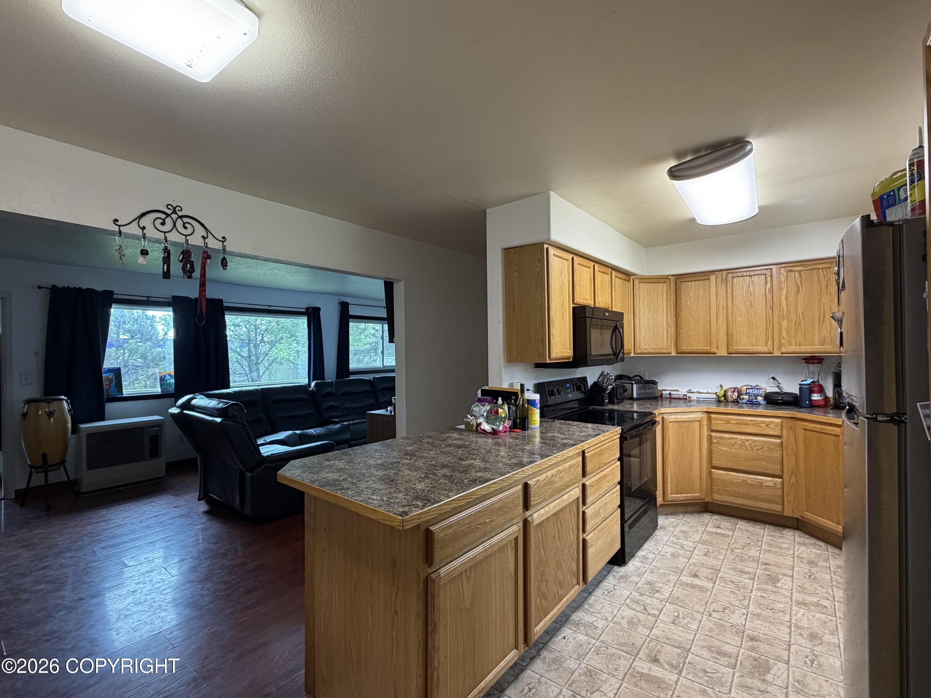 1703 Iron Drive Property Photo 2