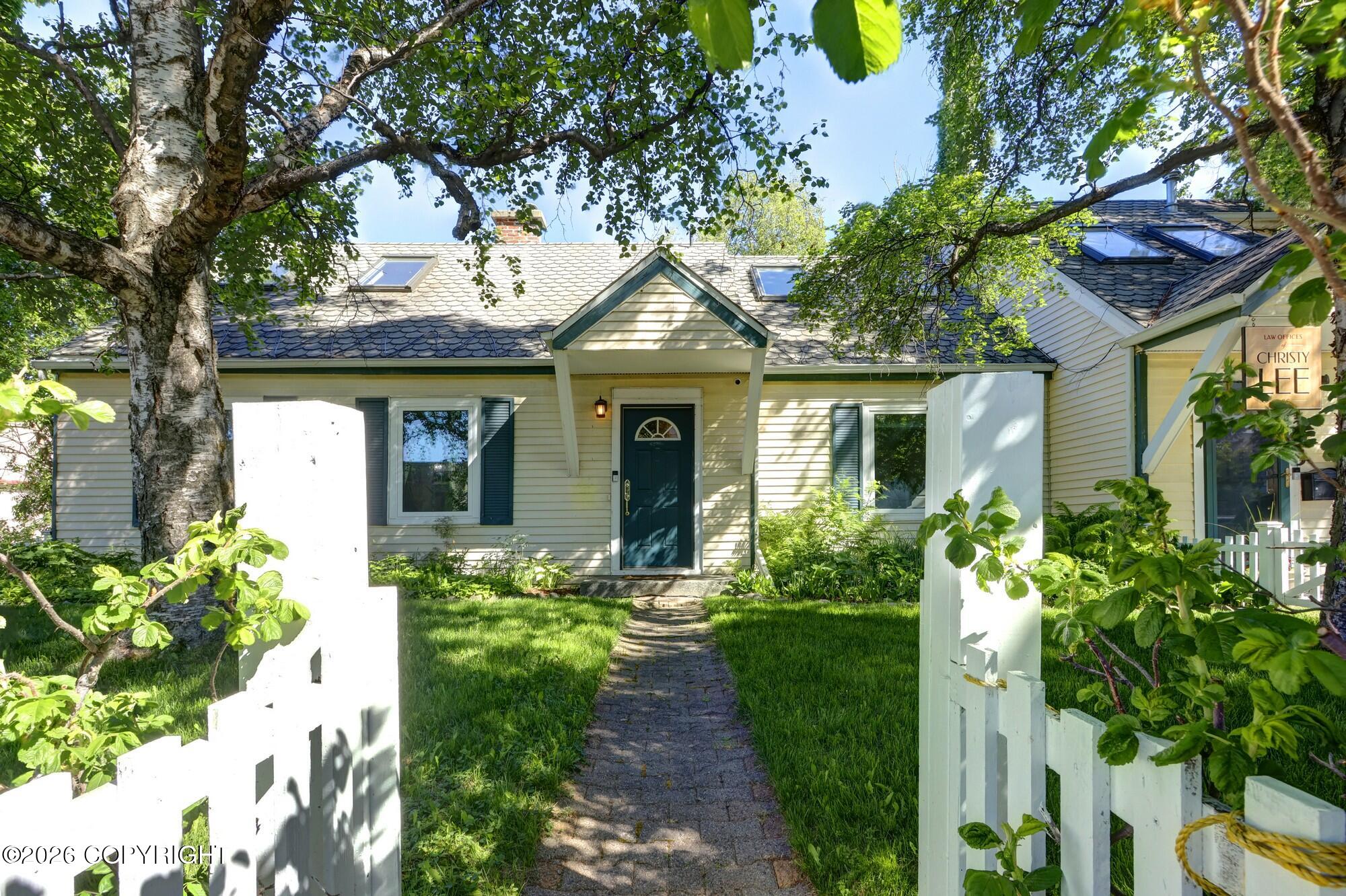1215 W 8th Avenue Property Photo 5
