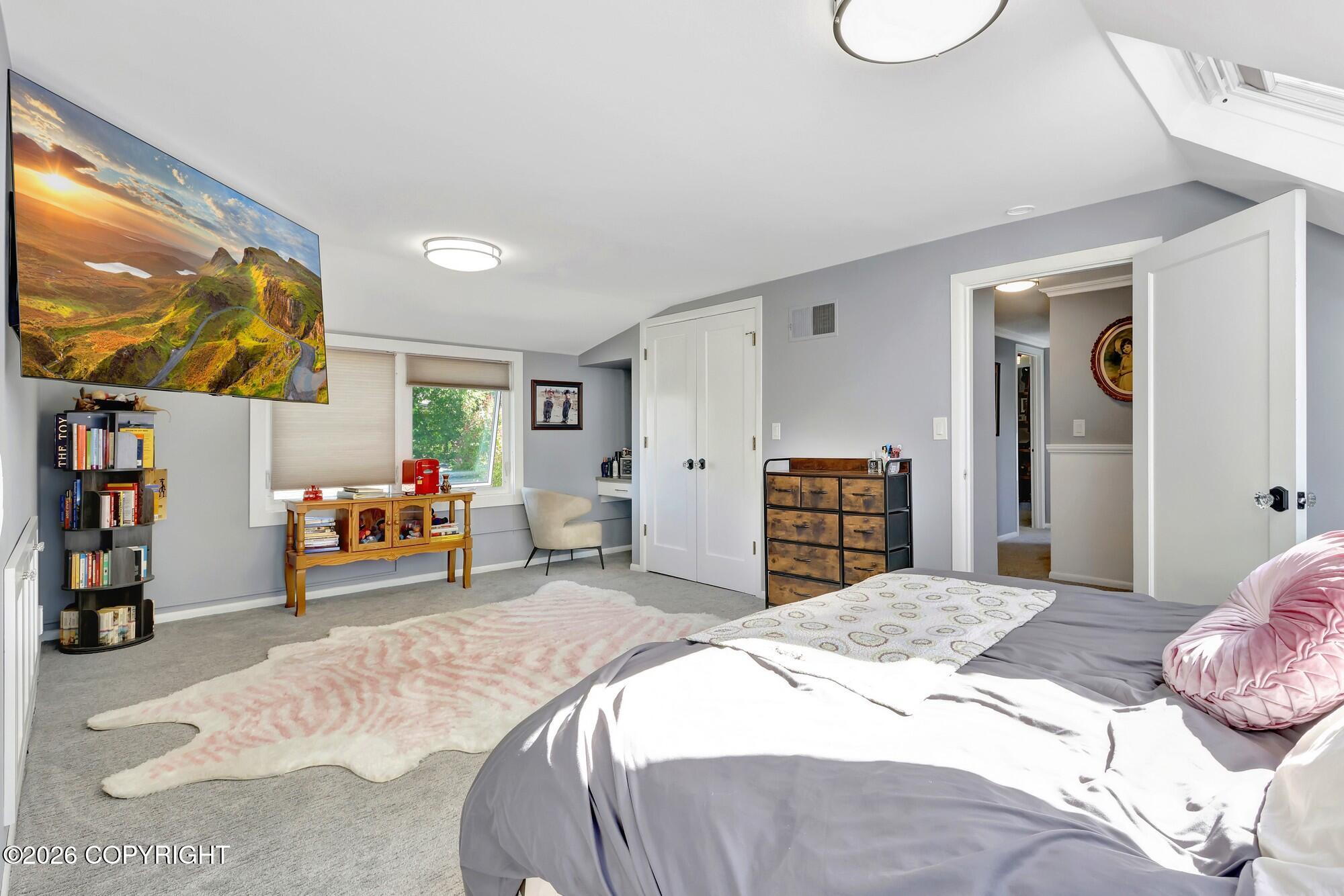 1215 W 8th Avenue Property Photo 27