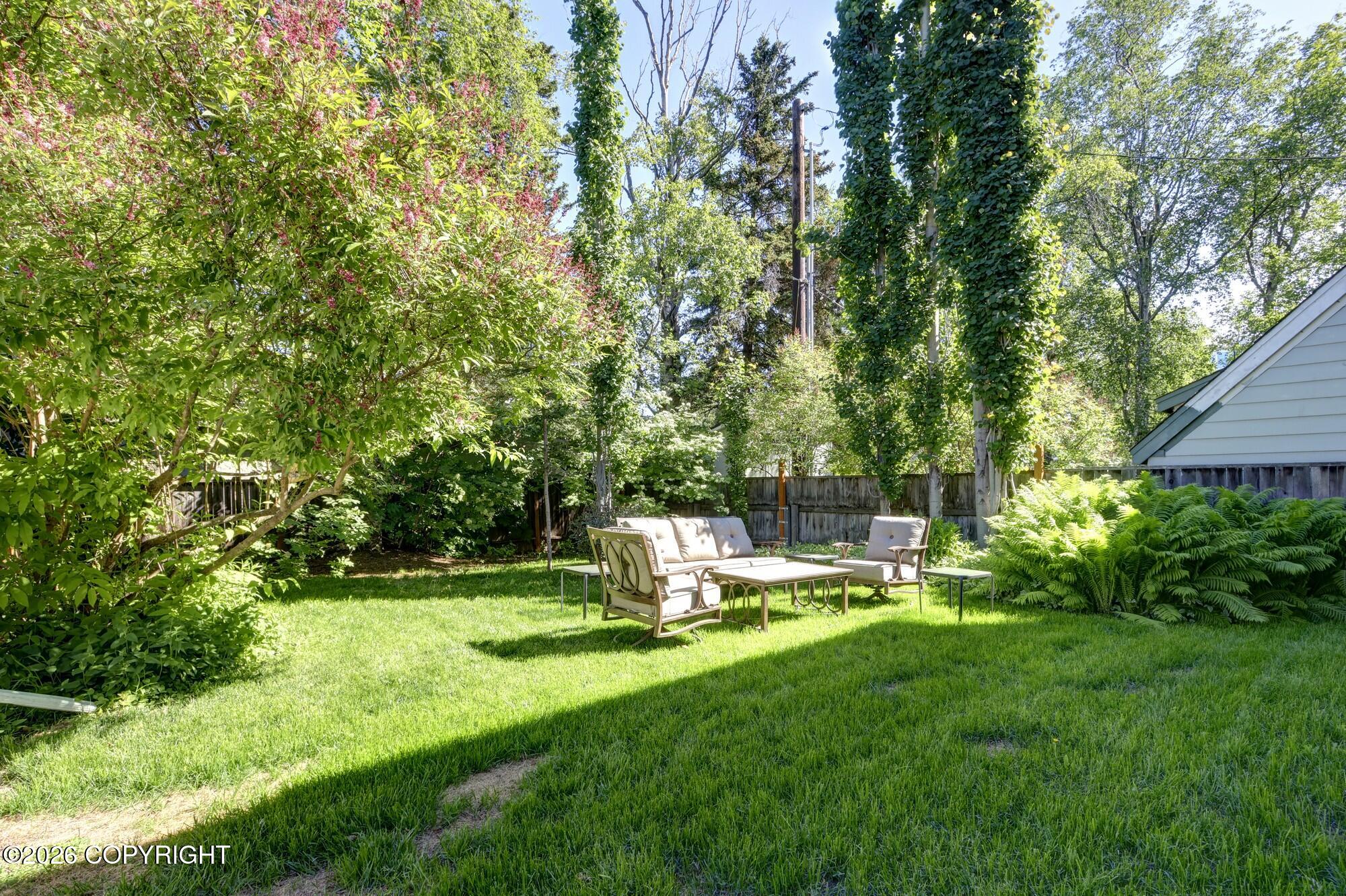 1215 W 8th Avenue Property Photo 47