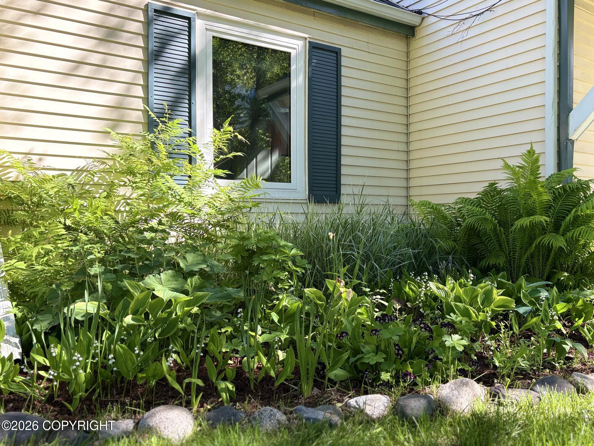 1215 W 8th Avenue Property Photo 58