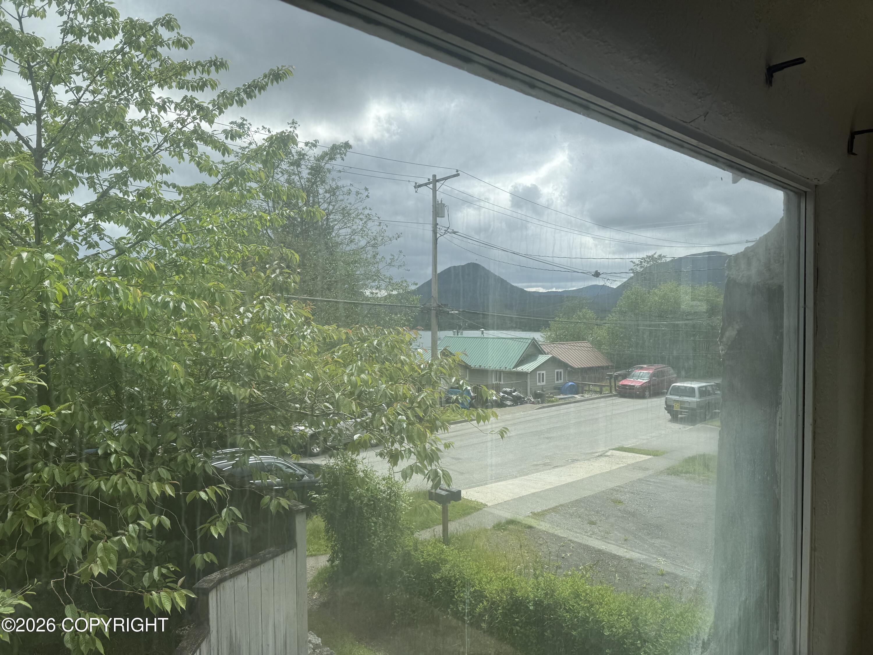2408 2nd Avenue Property Photo 6