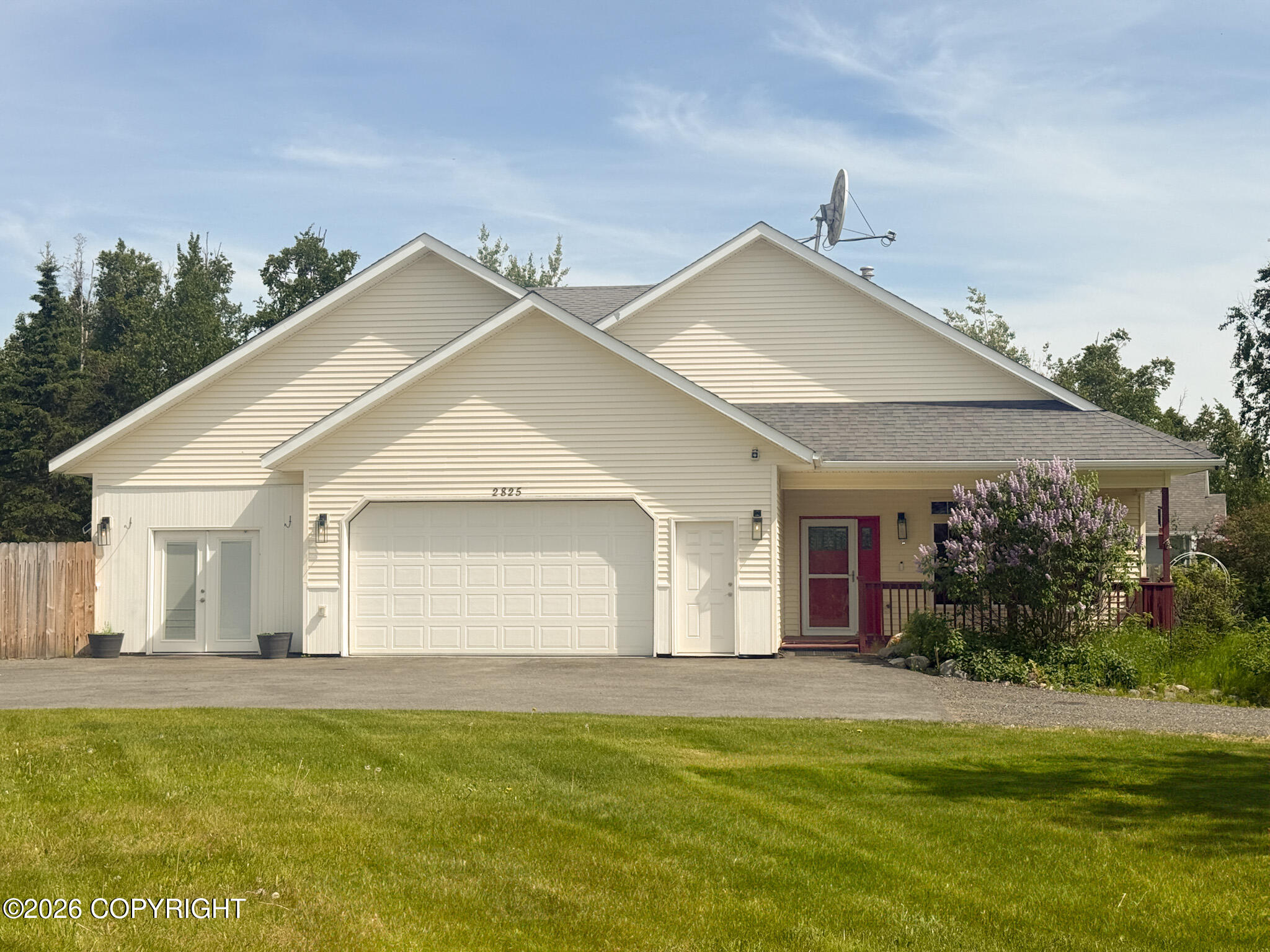 2825 S Donnas Way Property Photo 1