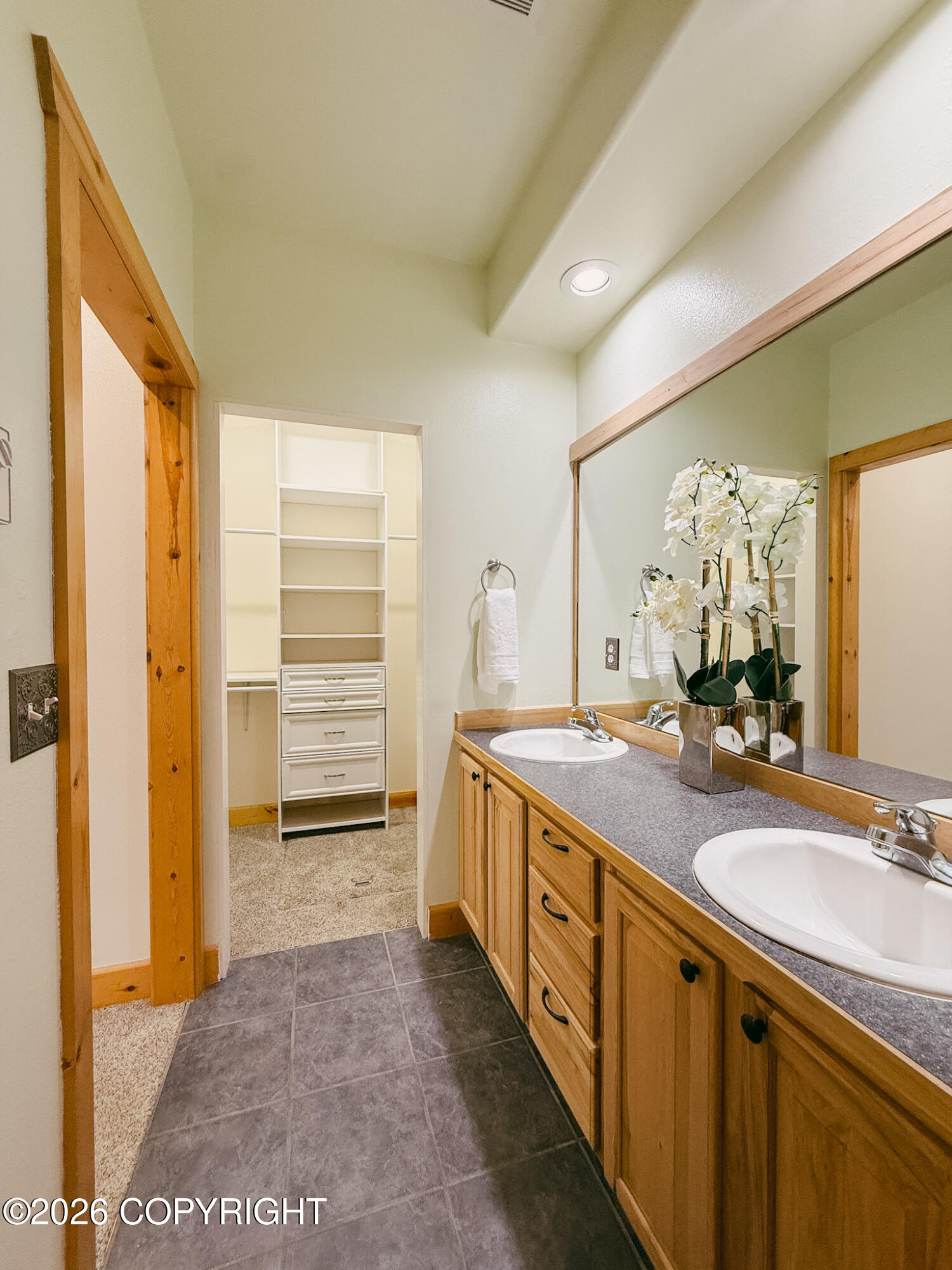 2825 S Donnas Way Property Photo 13
