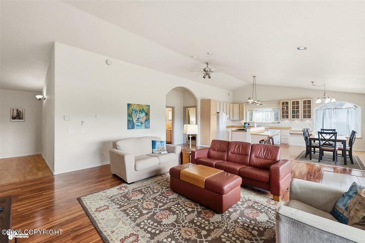59826 Winding Trails Lane Property Photo 8
