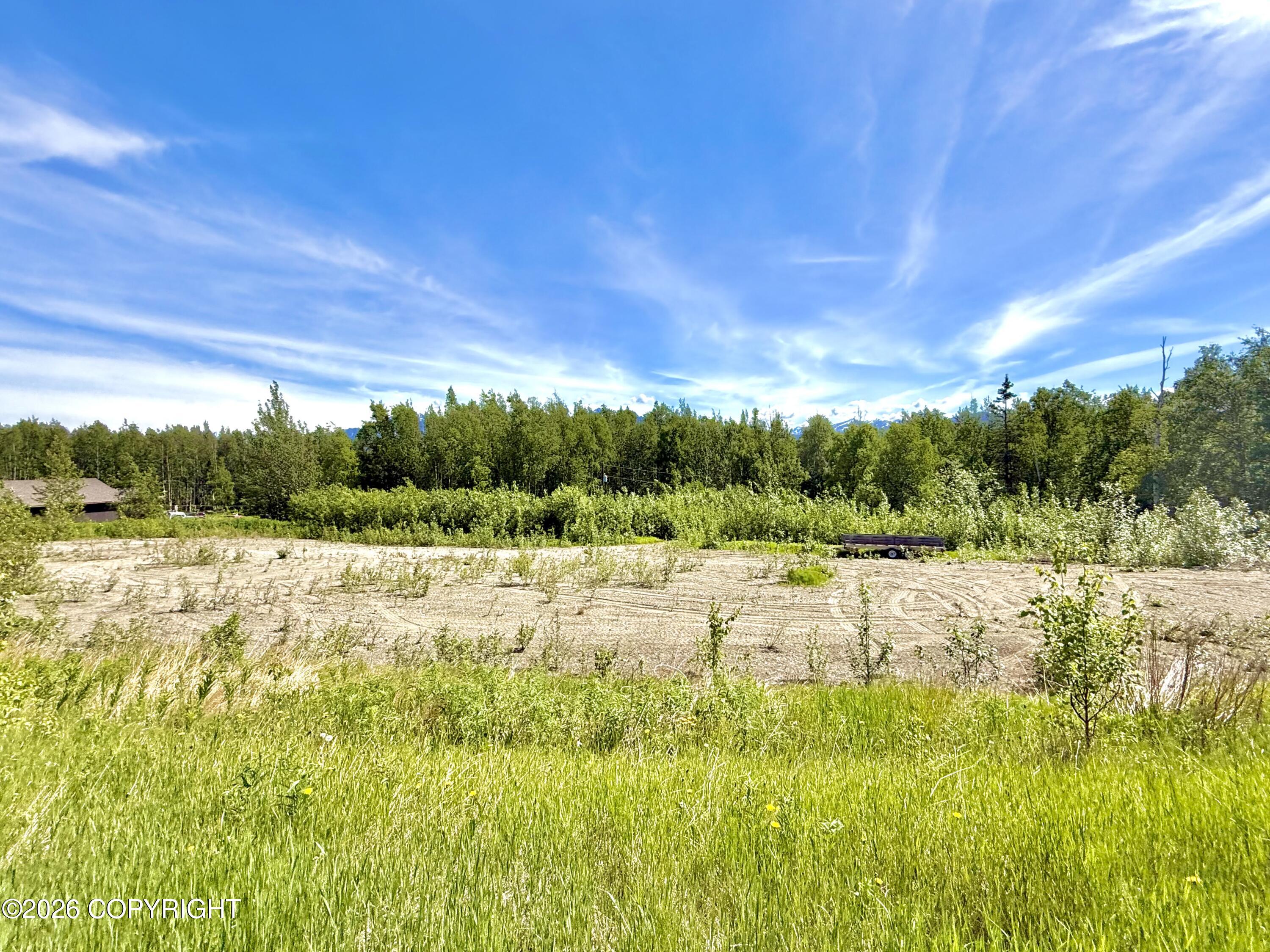 2921 S Davis Road Property Photo 4