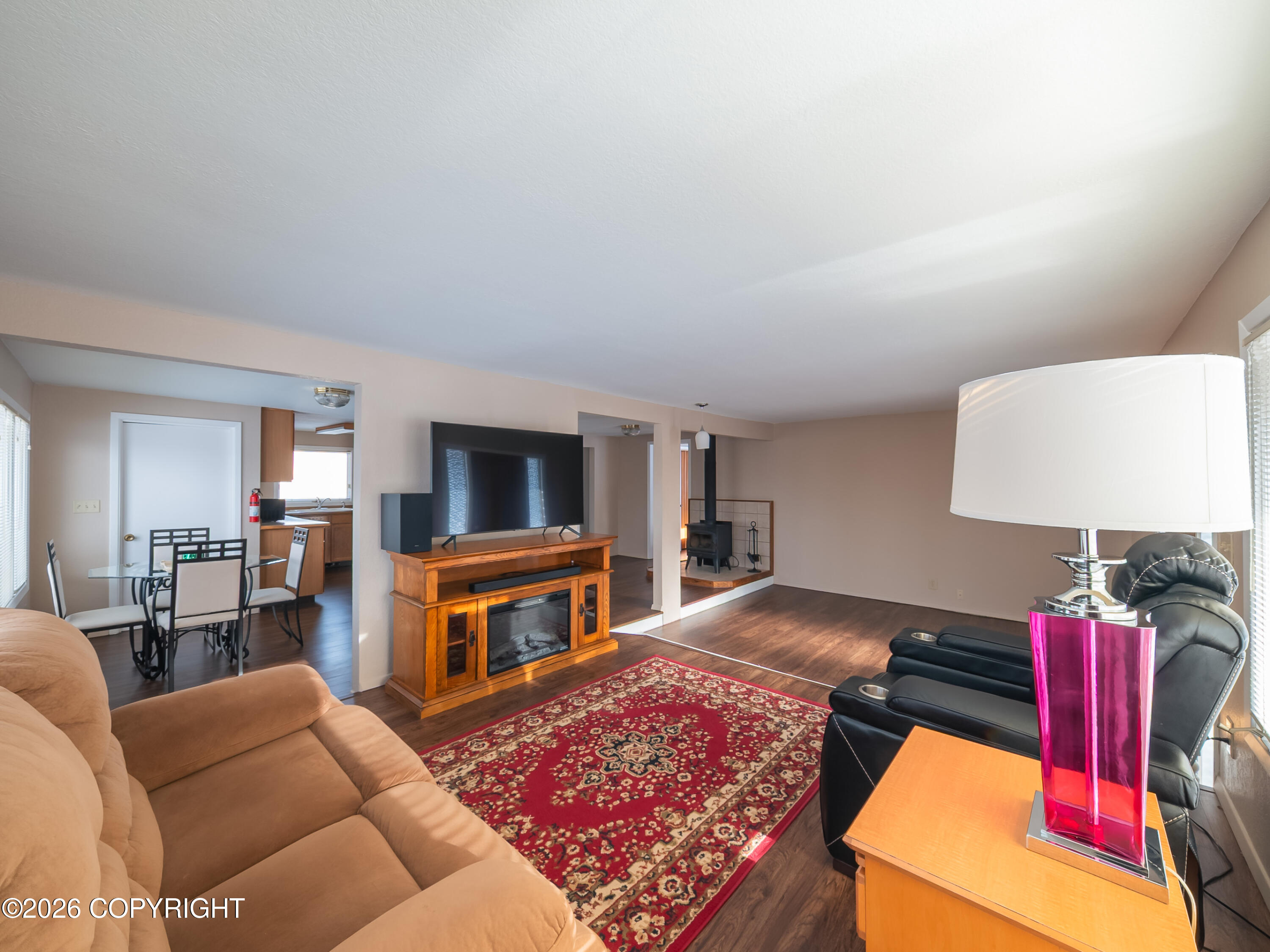 221 Creekside Street Property Photo 8