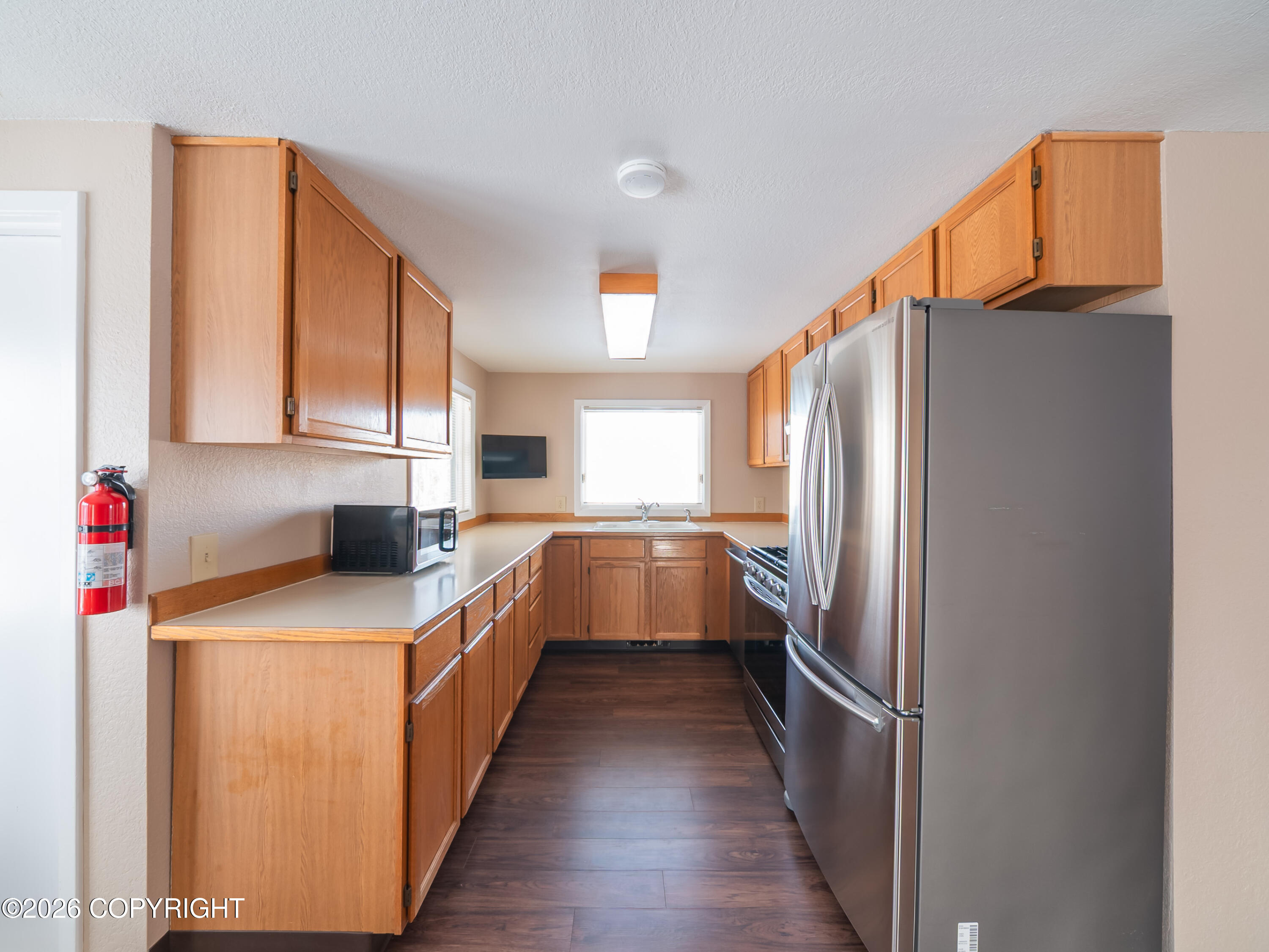 221 Creekside Street Property Photo 11