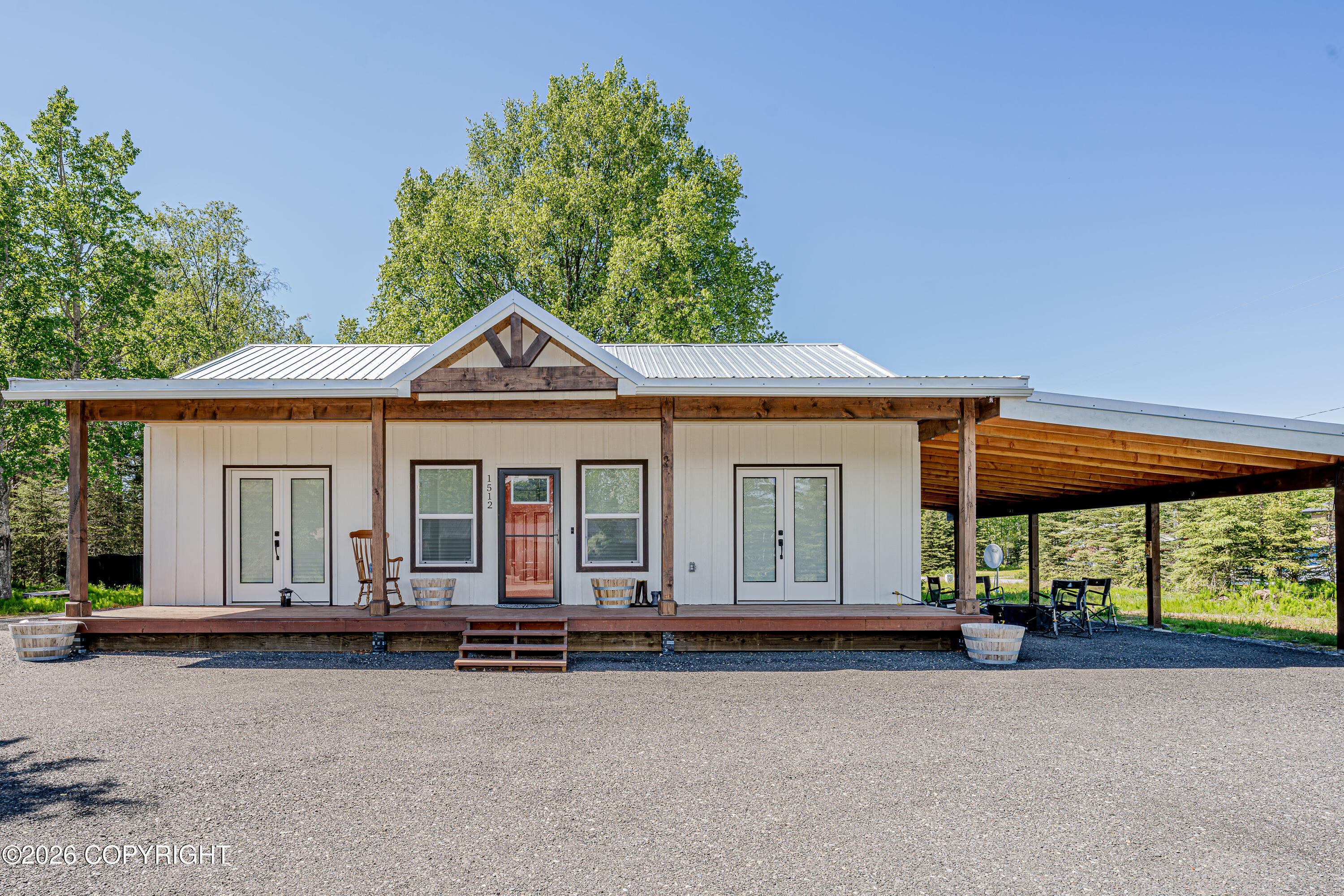 1512 Aliak Drive Property Photo 3