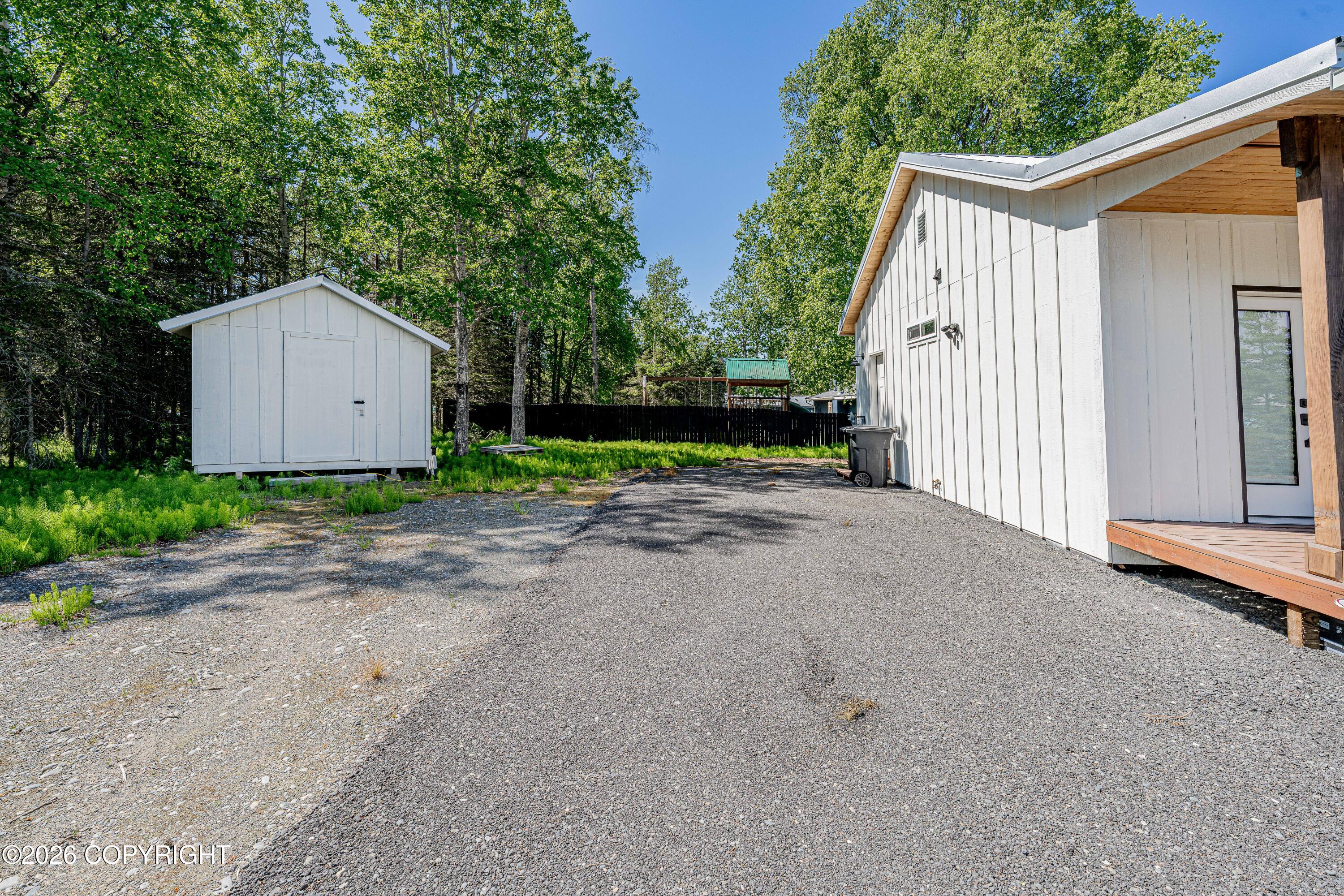 1512 Aliak Drive Property Photo 6