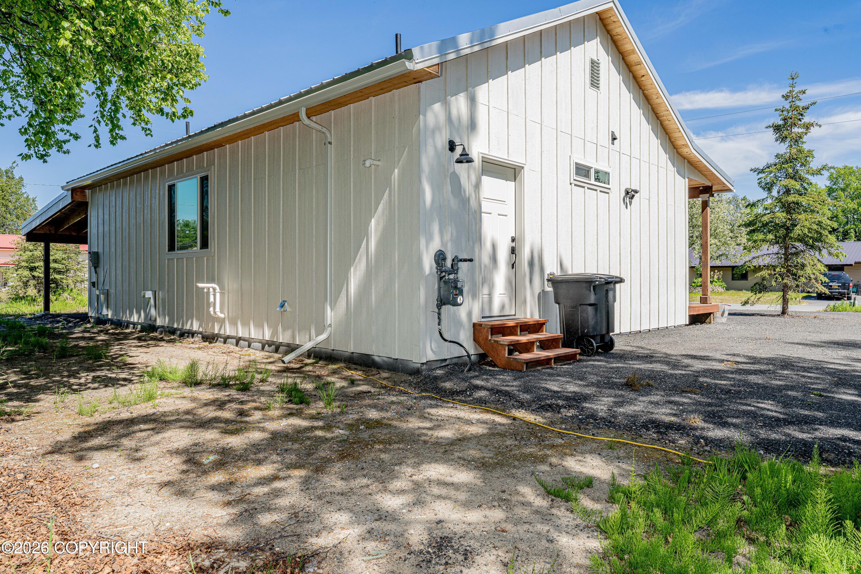 1512 Aliak Drive Property Photo 8