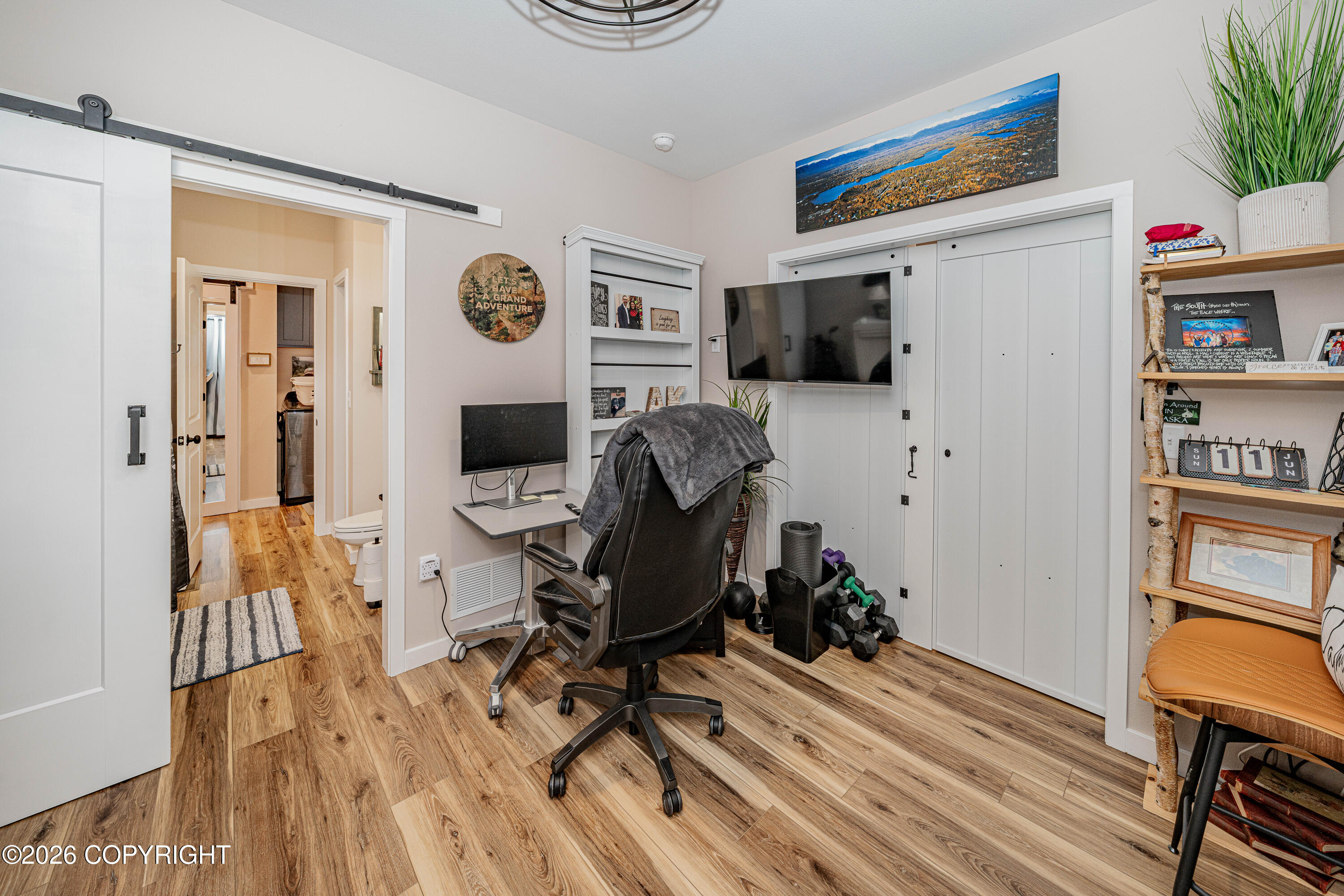 1512 Aliak Drive Property Photo 24