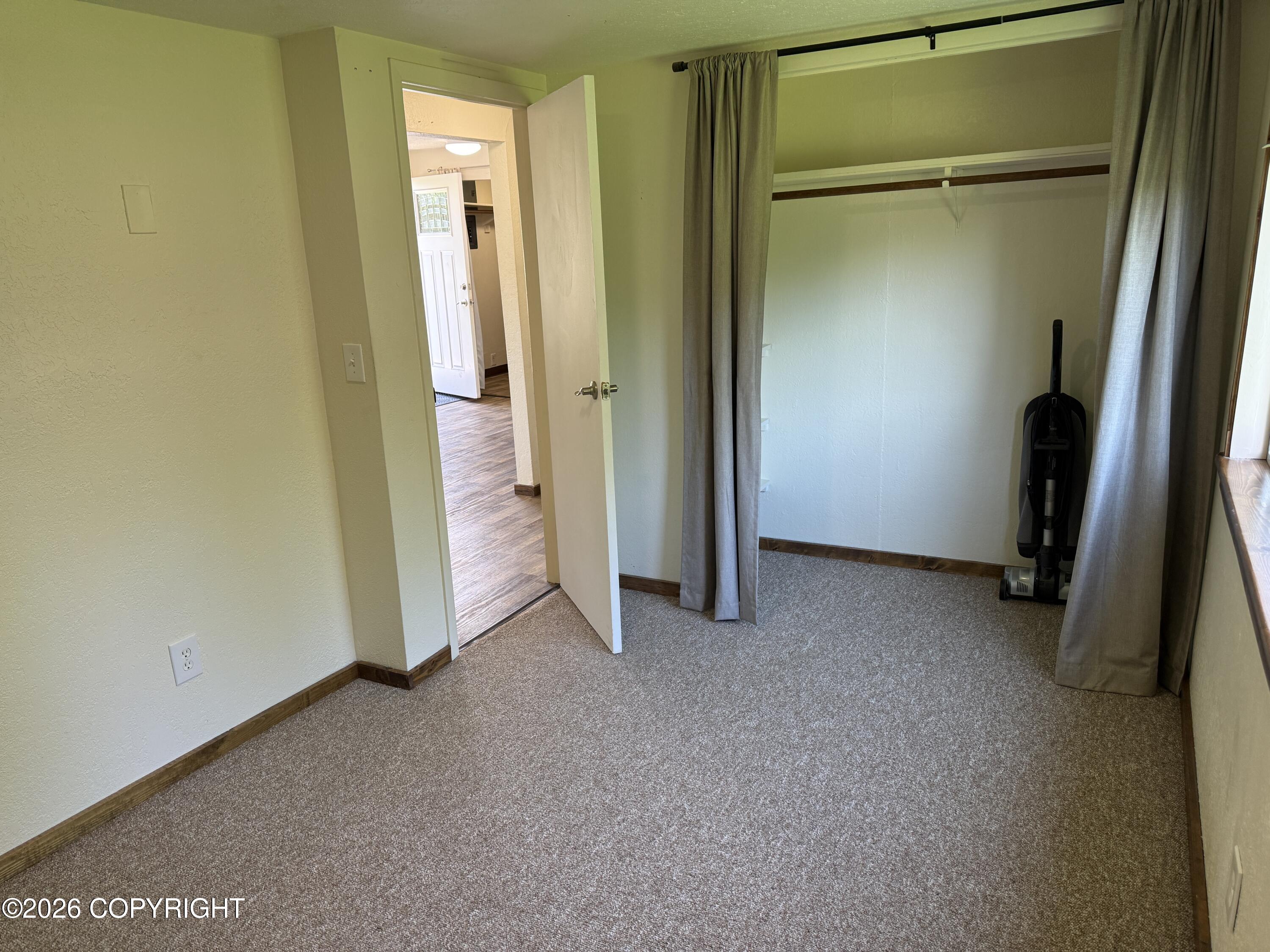 4698 Rochelle Road Property Photo 14
