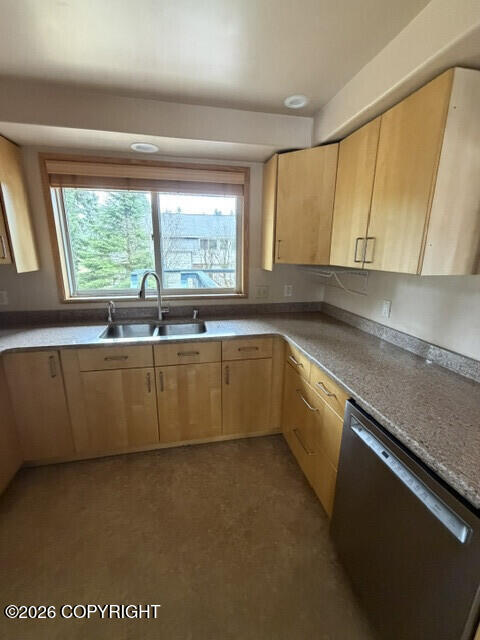 9253 Gee Street Property Photo 8