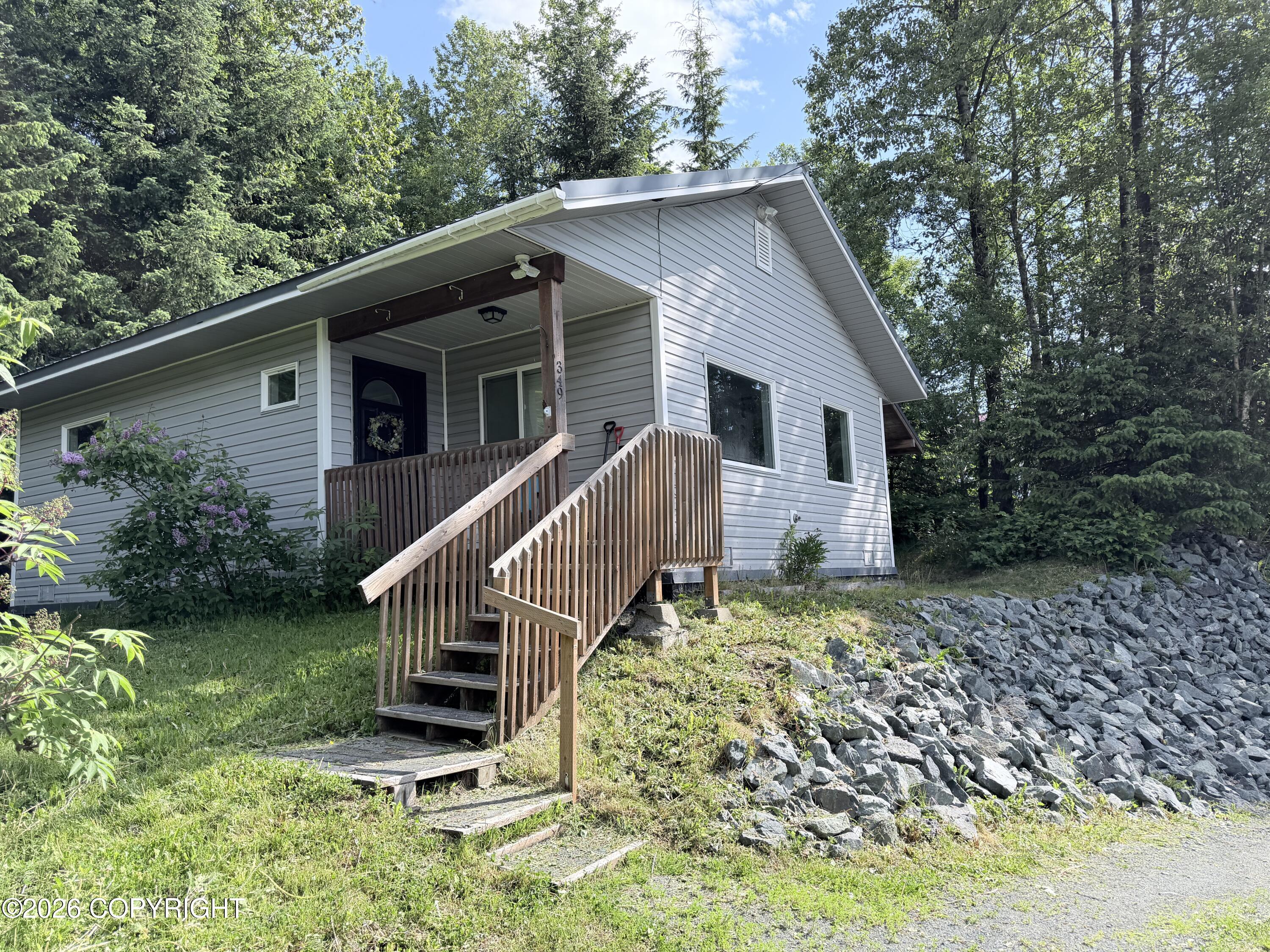 349 Lynnvue Drive Property Photo 1