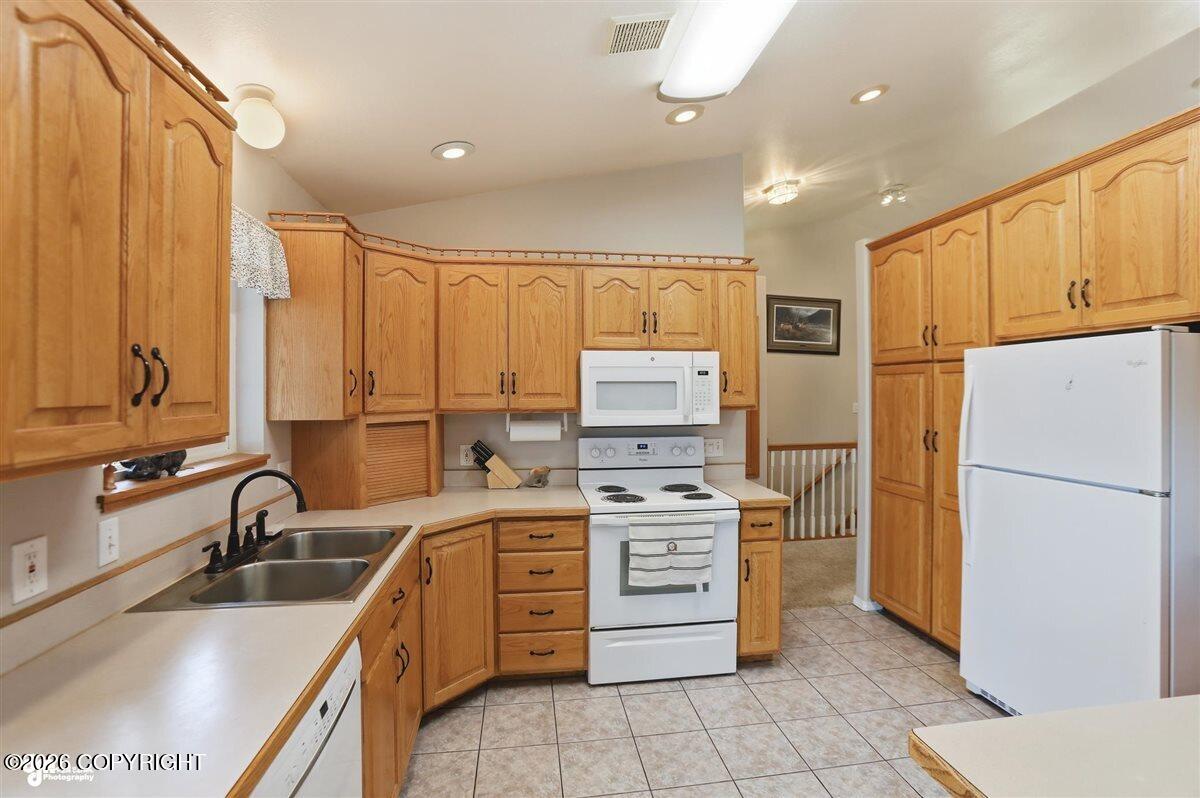 17360 S Guernsey Drive Property Photo 11