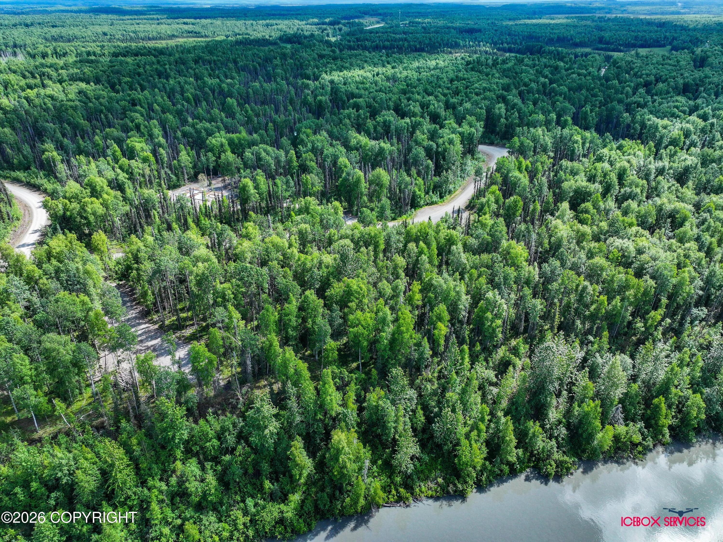 54745 S Salmon Run Road Property Photo 1