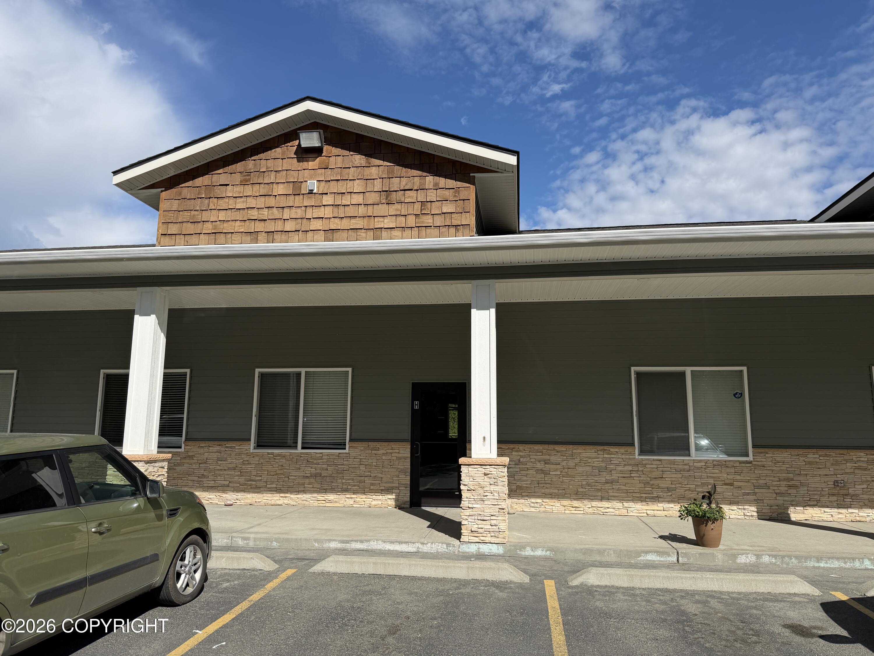 1508 E Bogard Road #H Property Photo 1