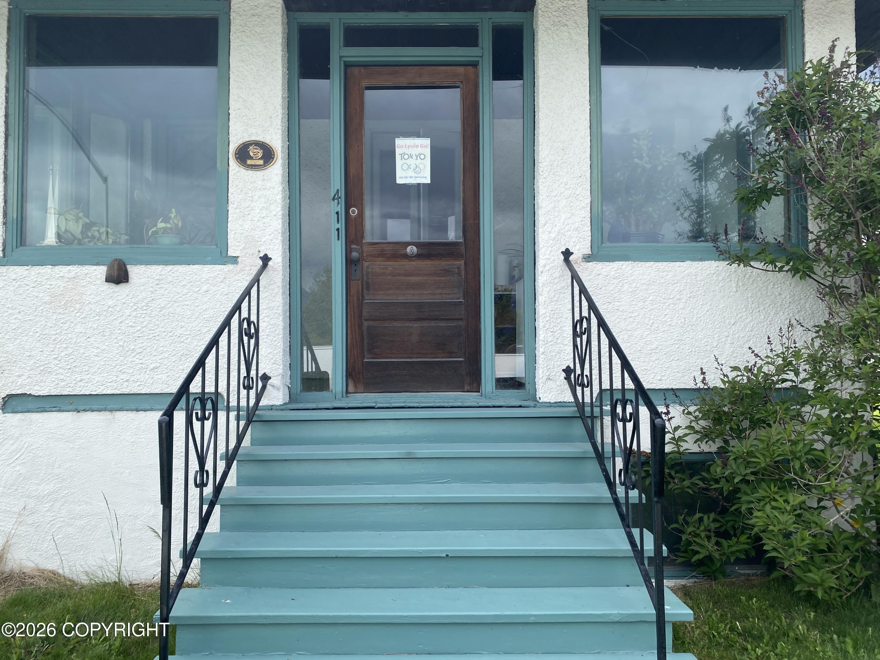 411 Third Avenue Property Photo 2