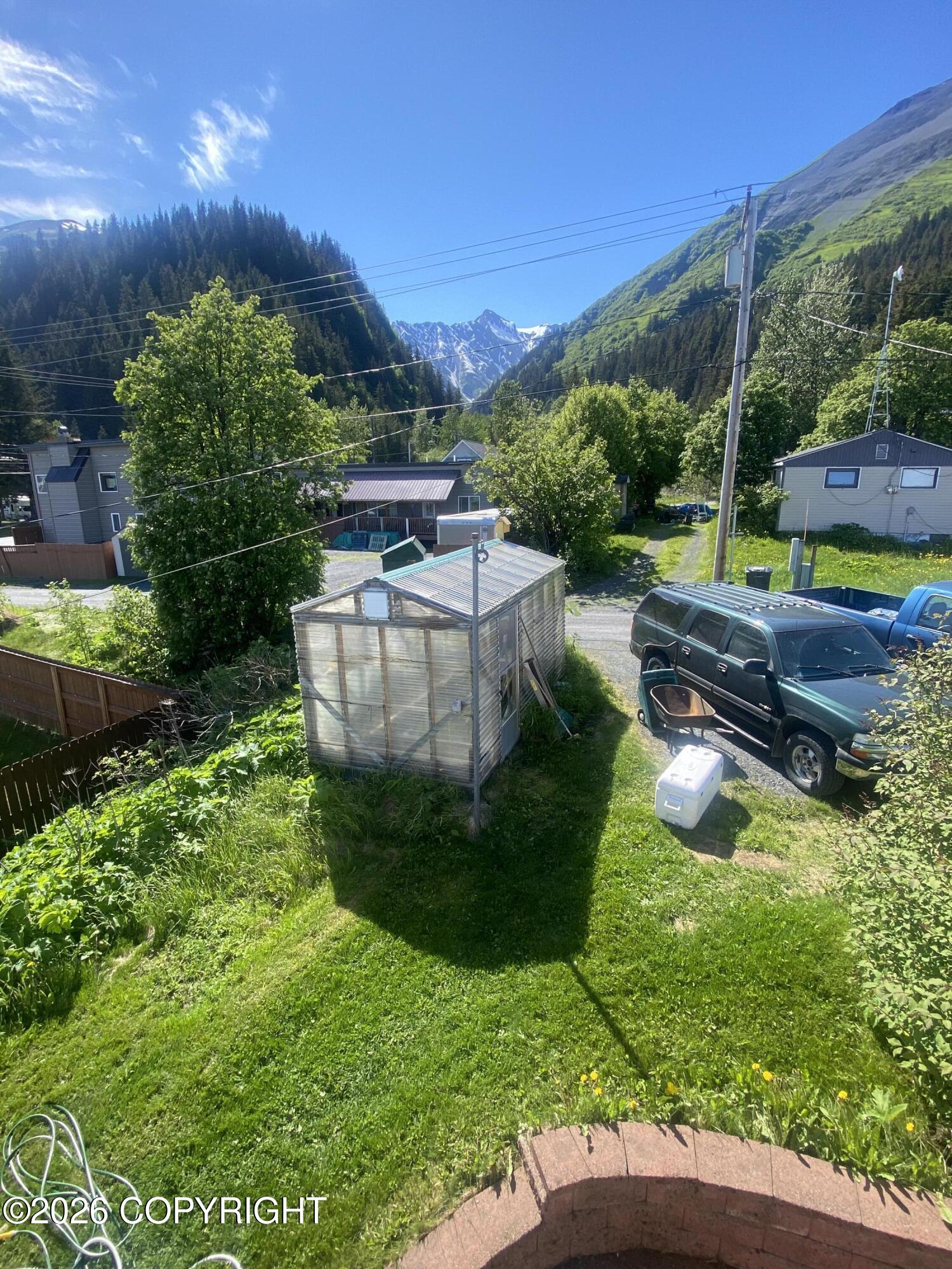 411 Third Avenue Property Photo 18