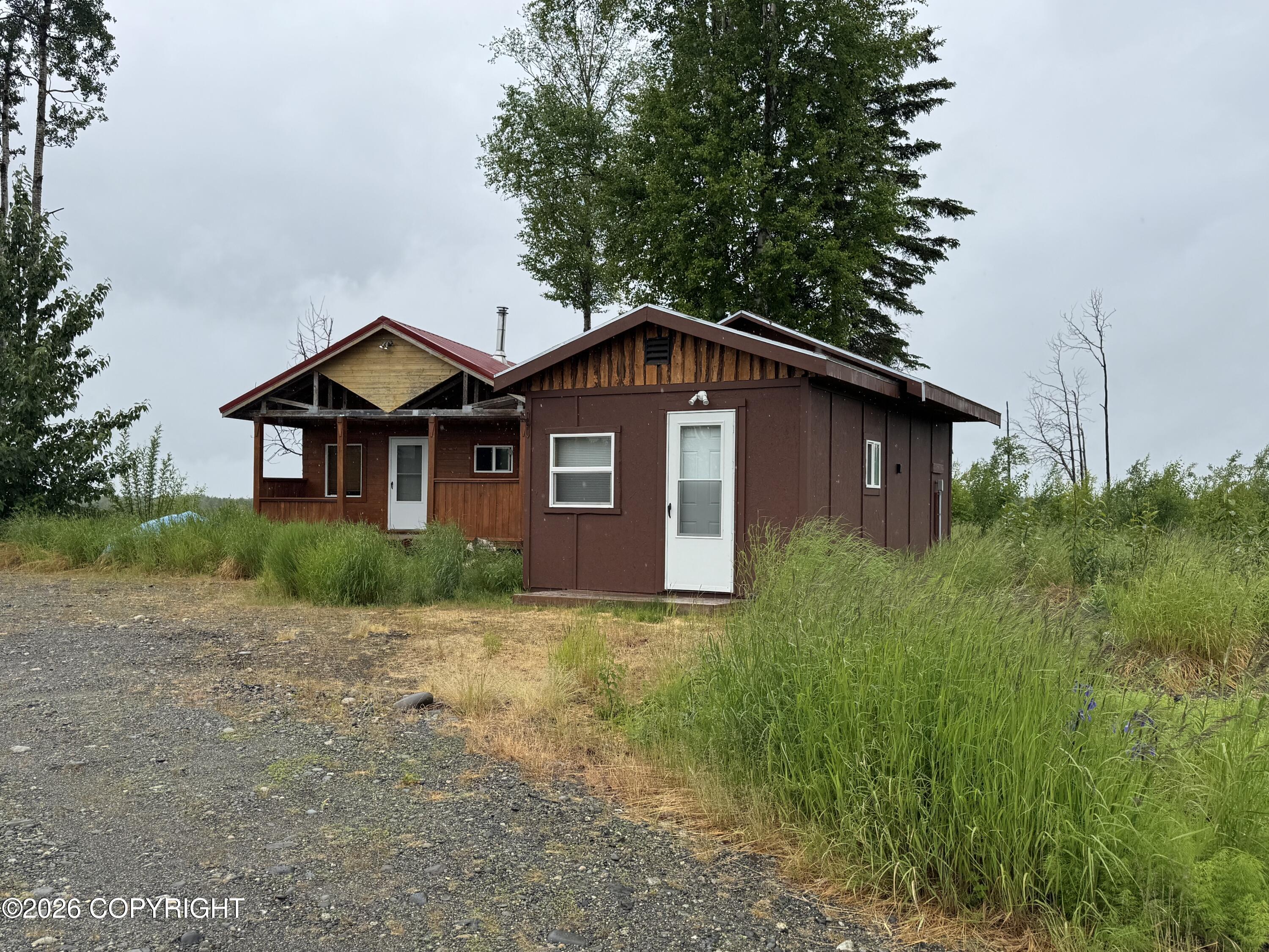 47960 S Merlin Drive Property Photo 1