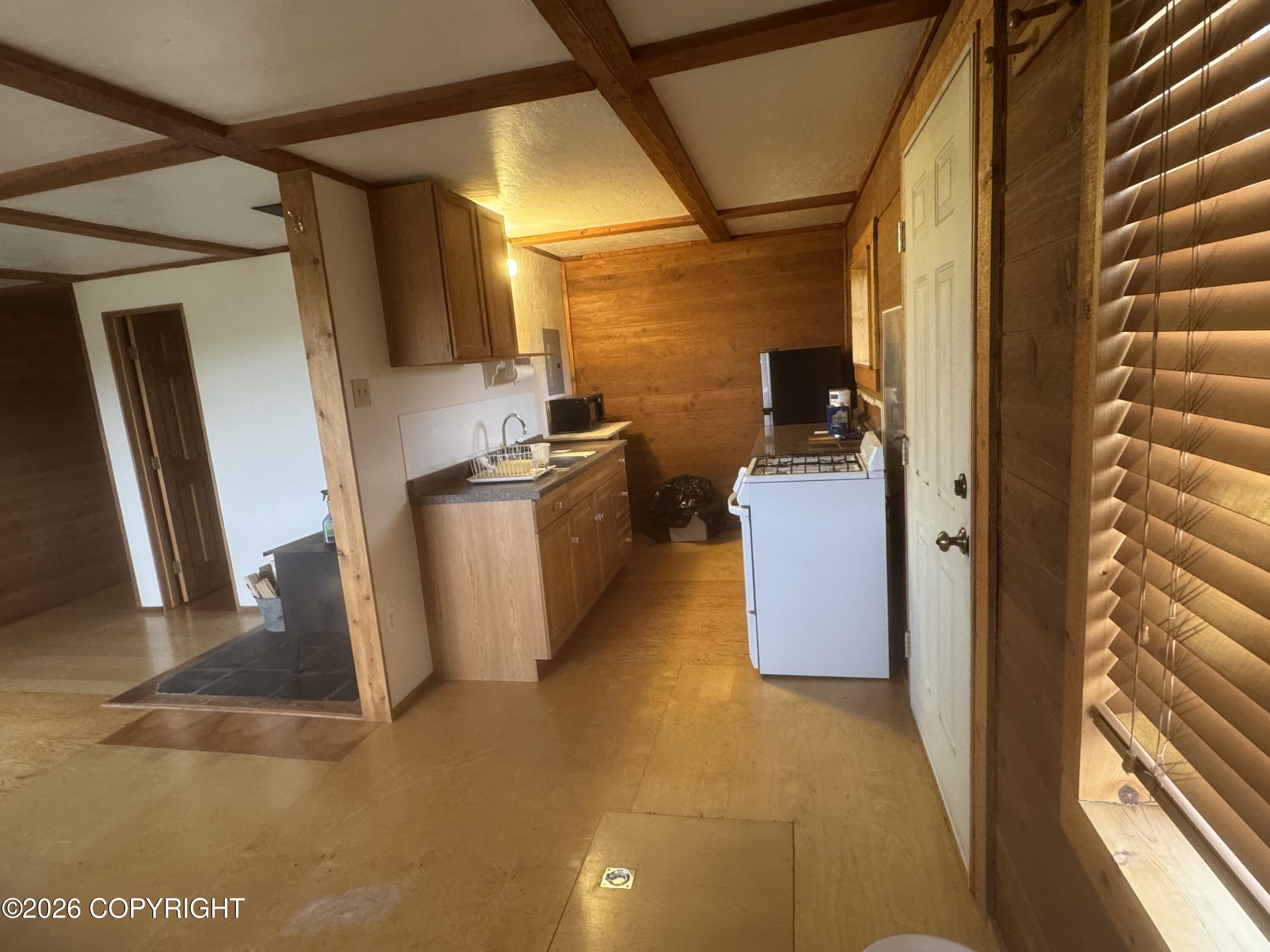 47960 S Merlin Drive Property Photo 29