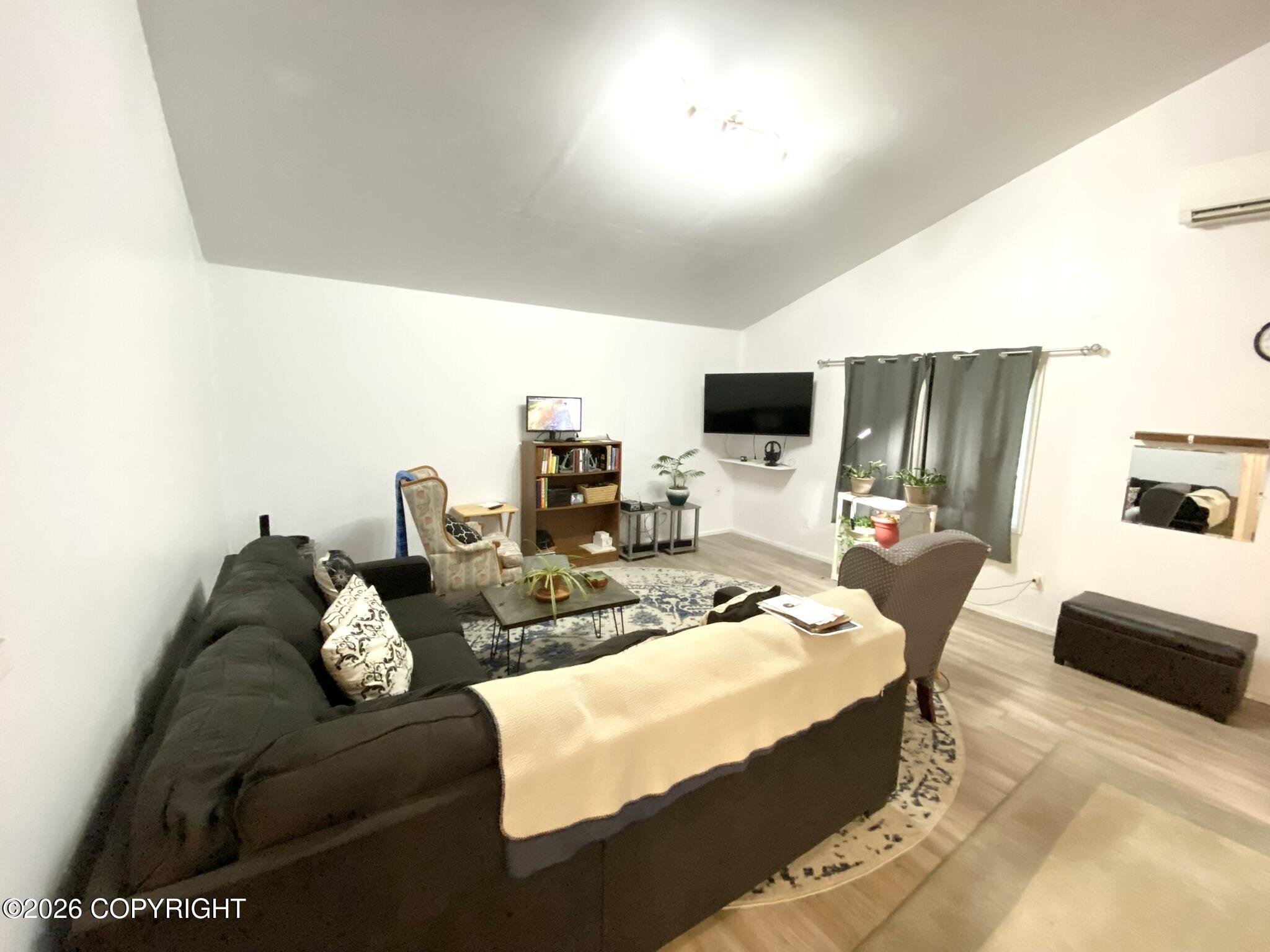 620 N Park Street Property Photo 9