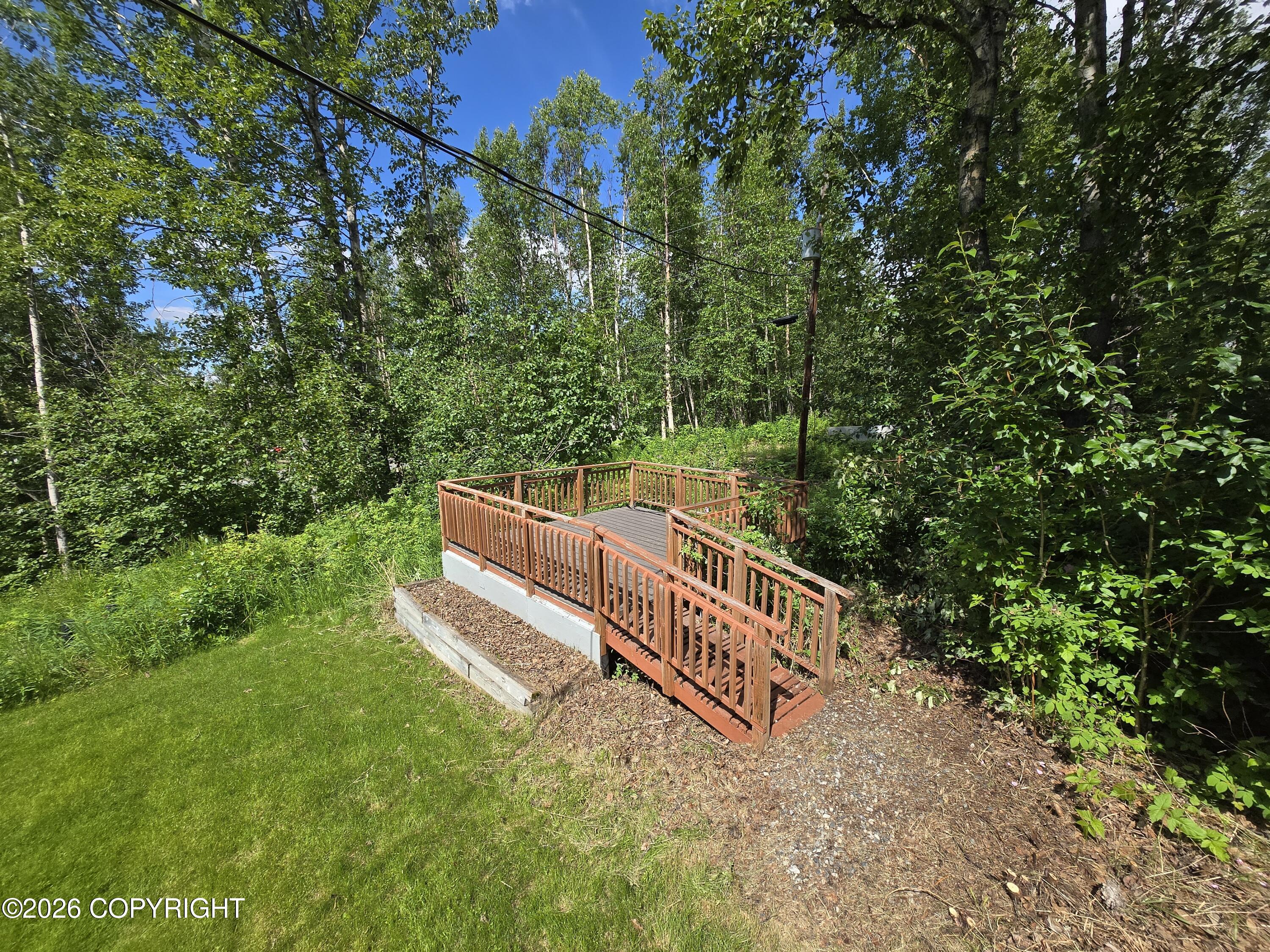 1340 E Fairview Loop Property Photo 9