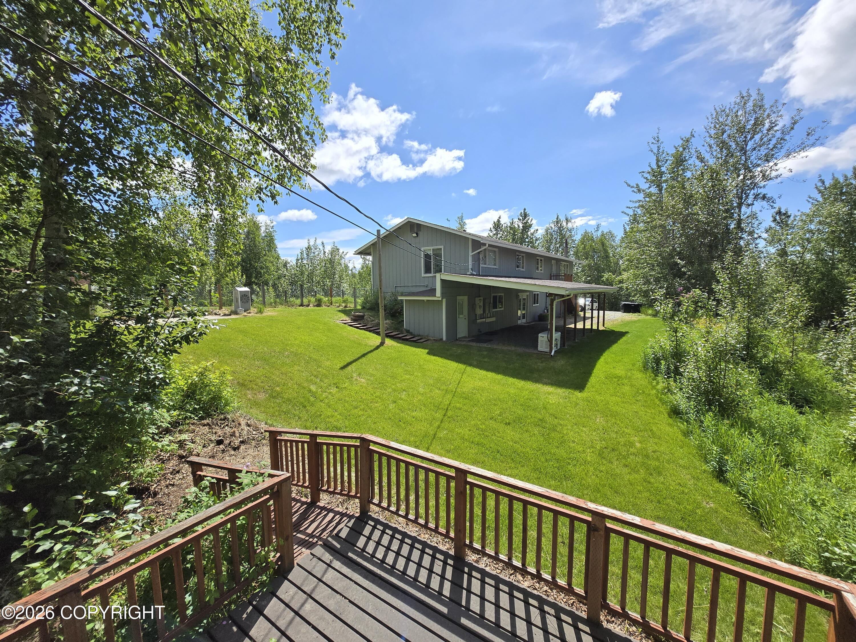 1340 E Fairview Loop Property Photo 10