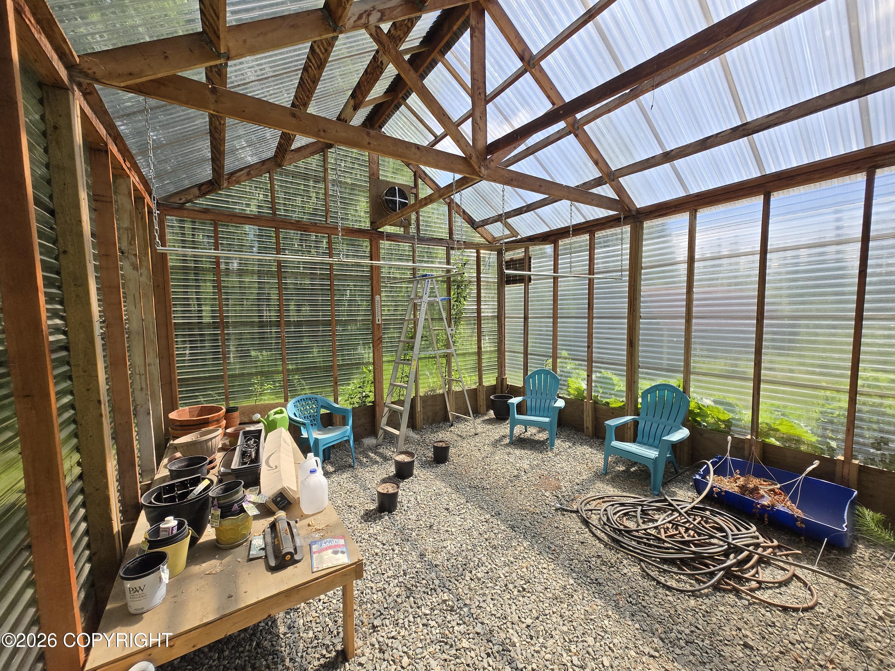 1340 E Fairview Loop Property Photo 14