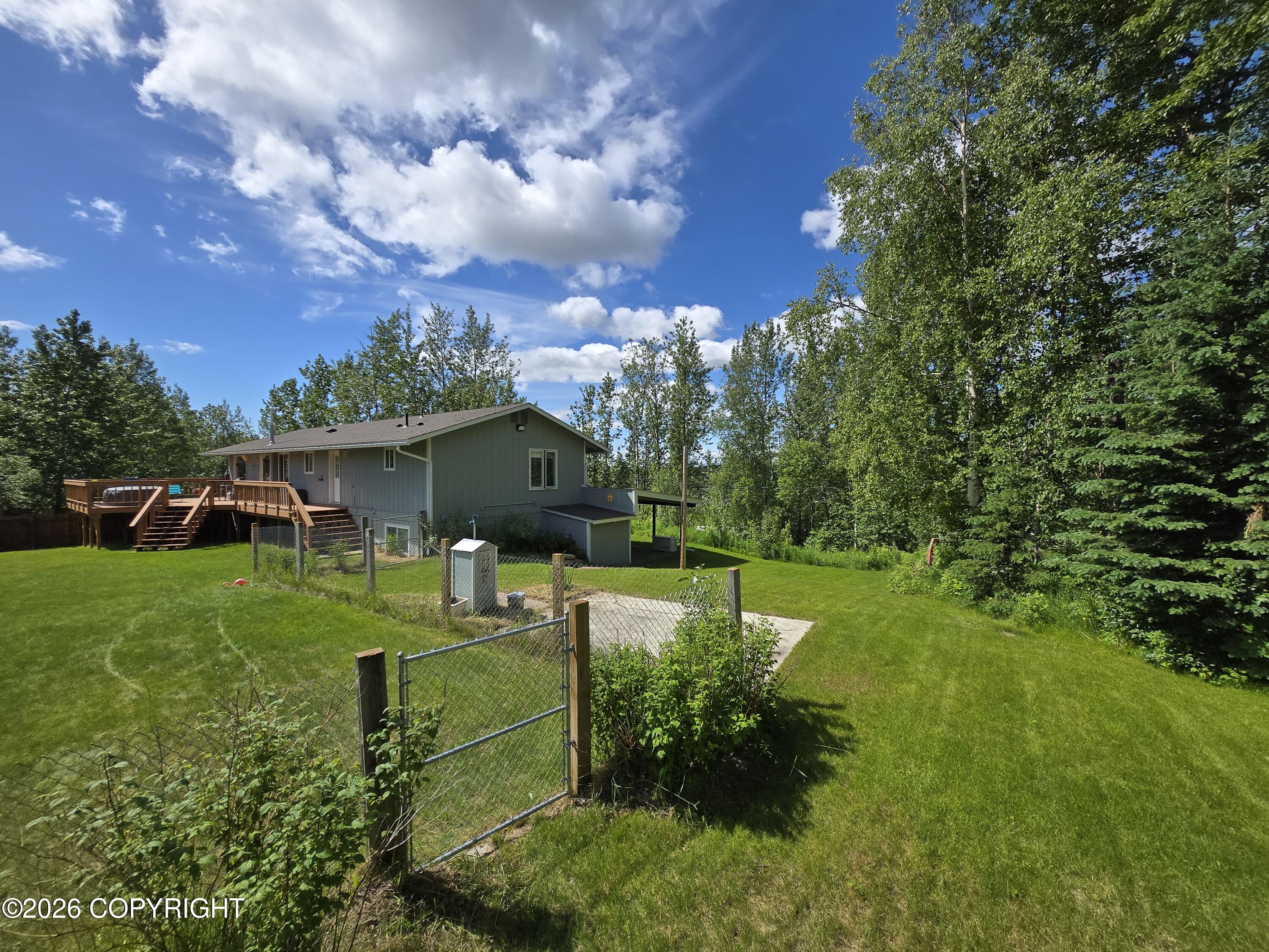 1340 E Fairview Loop Property Photo 17
