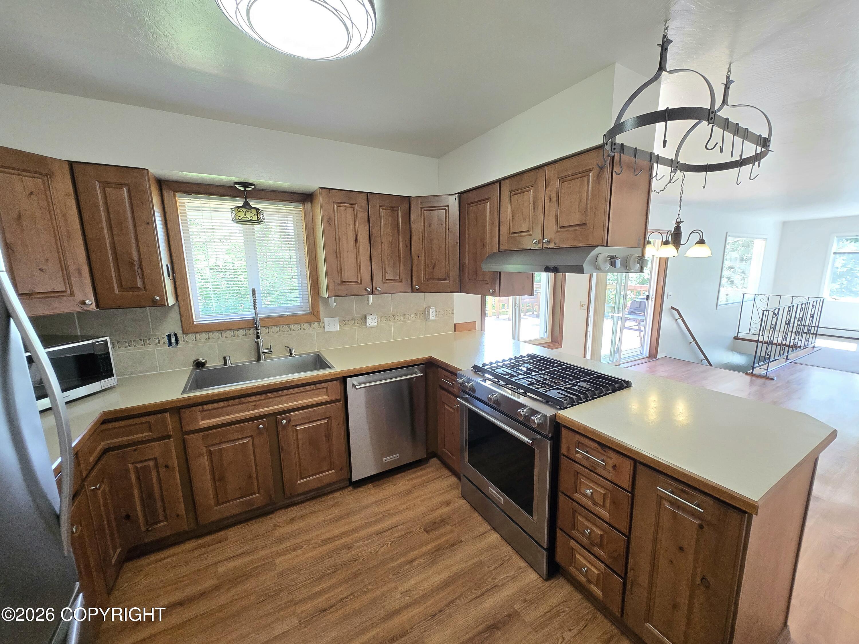 1340 E Fairview Loop Property Photo 39
