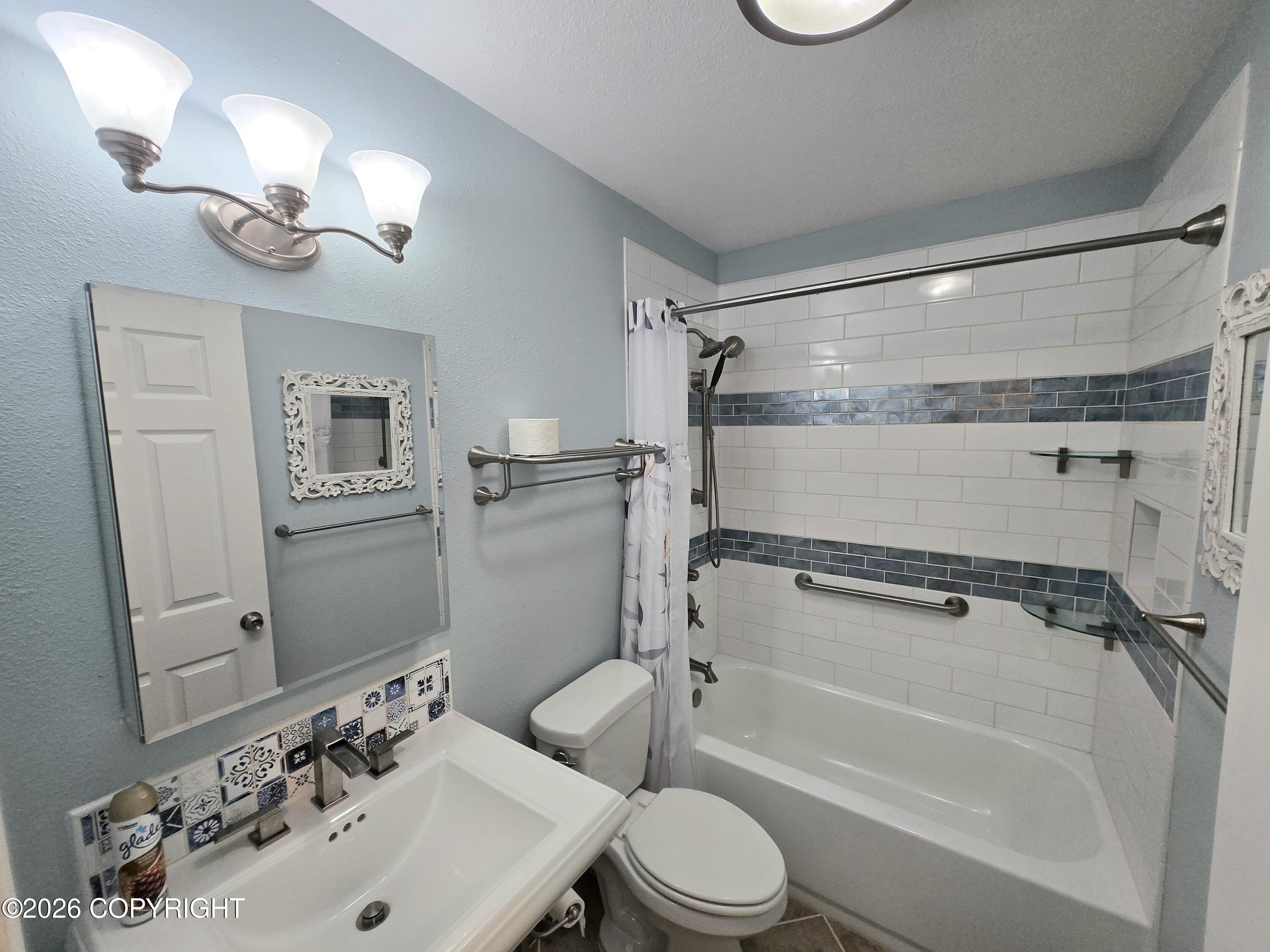 1340 E Fairview Loop Property Photo 50