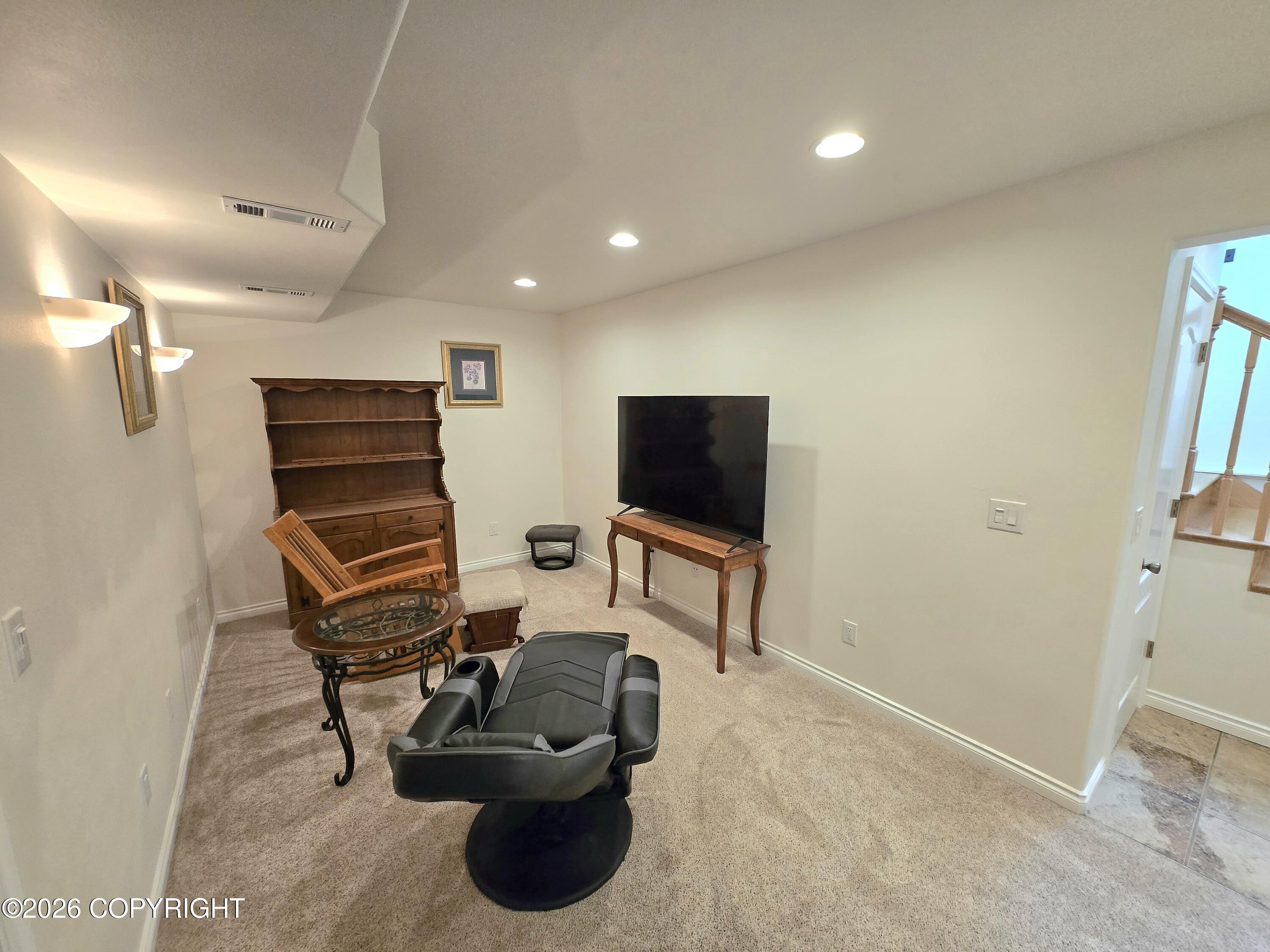 1581 N Calero Drive Property Photo 13